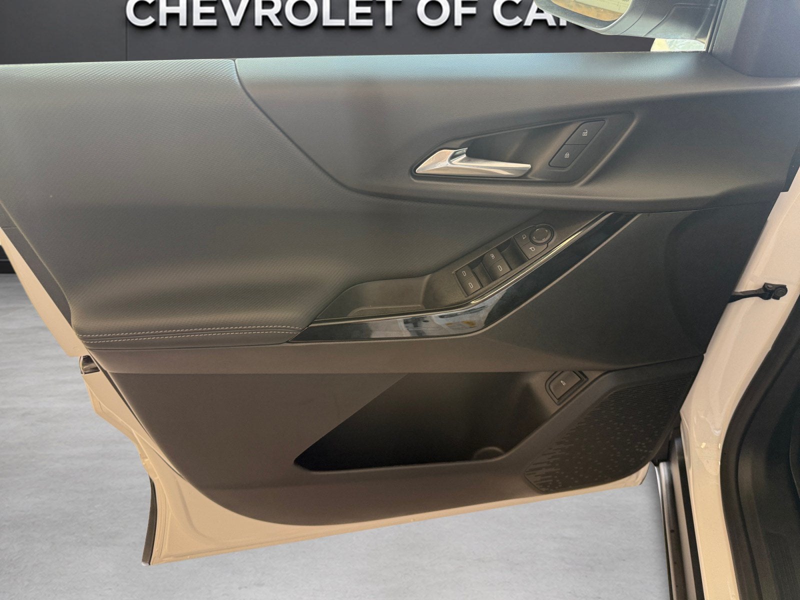 2027 Chevrolet Equinox FWD LT