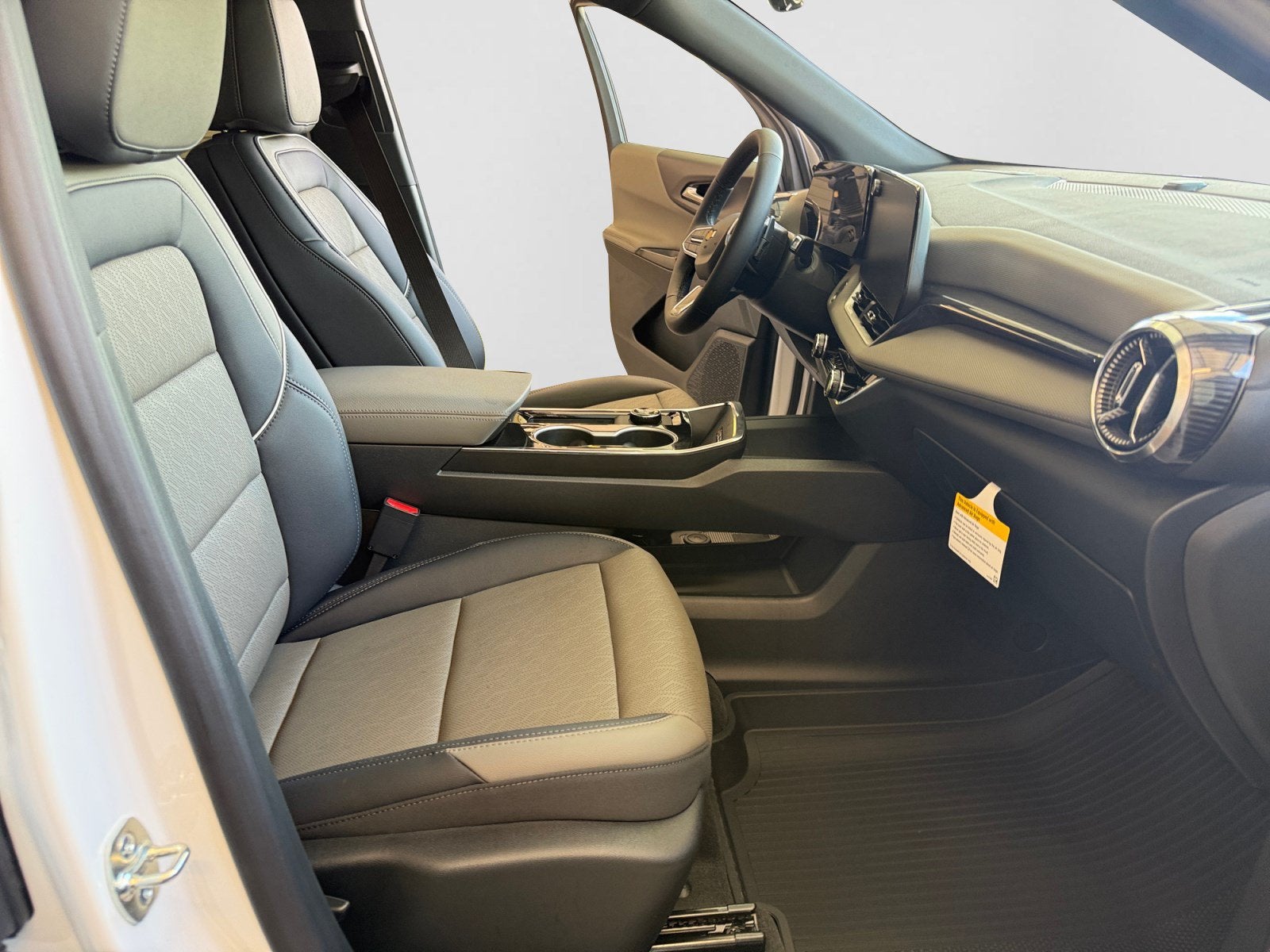 2027 Chevrolet Equinox FWD LT
