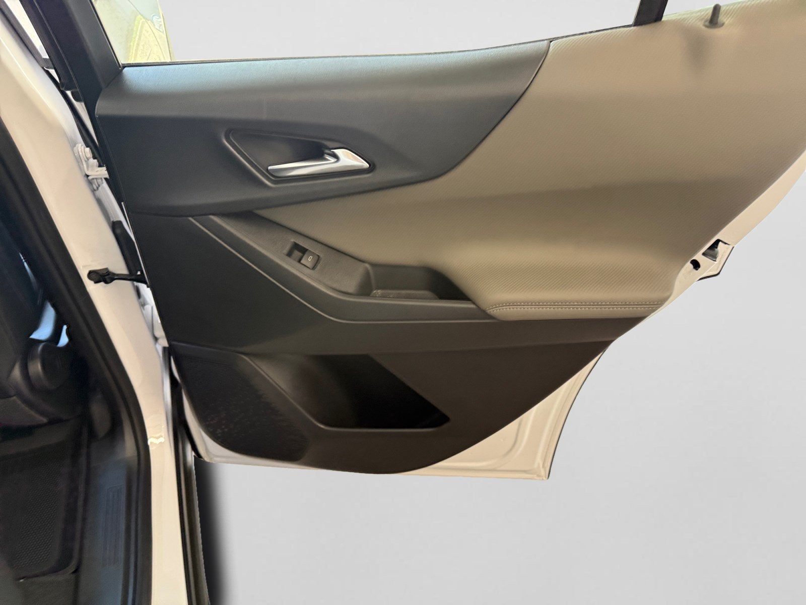 2027 Chevrolet Equinox FWD LT