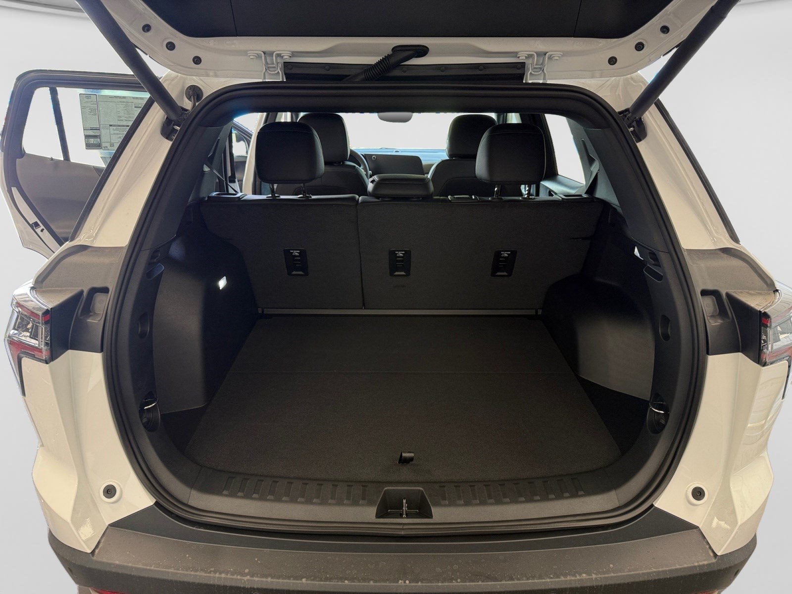 2027 Chevrolet Equinox FWD LT