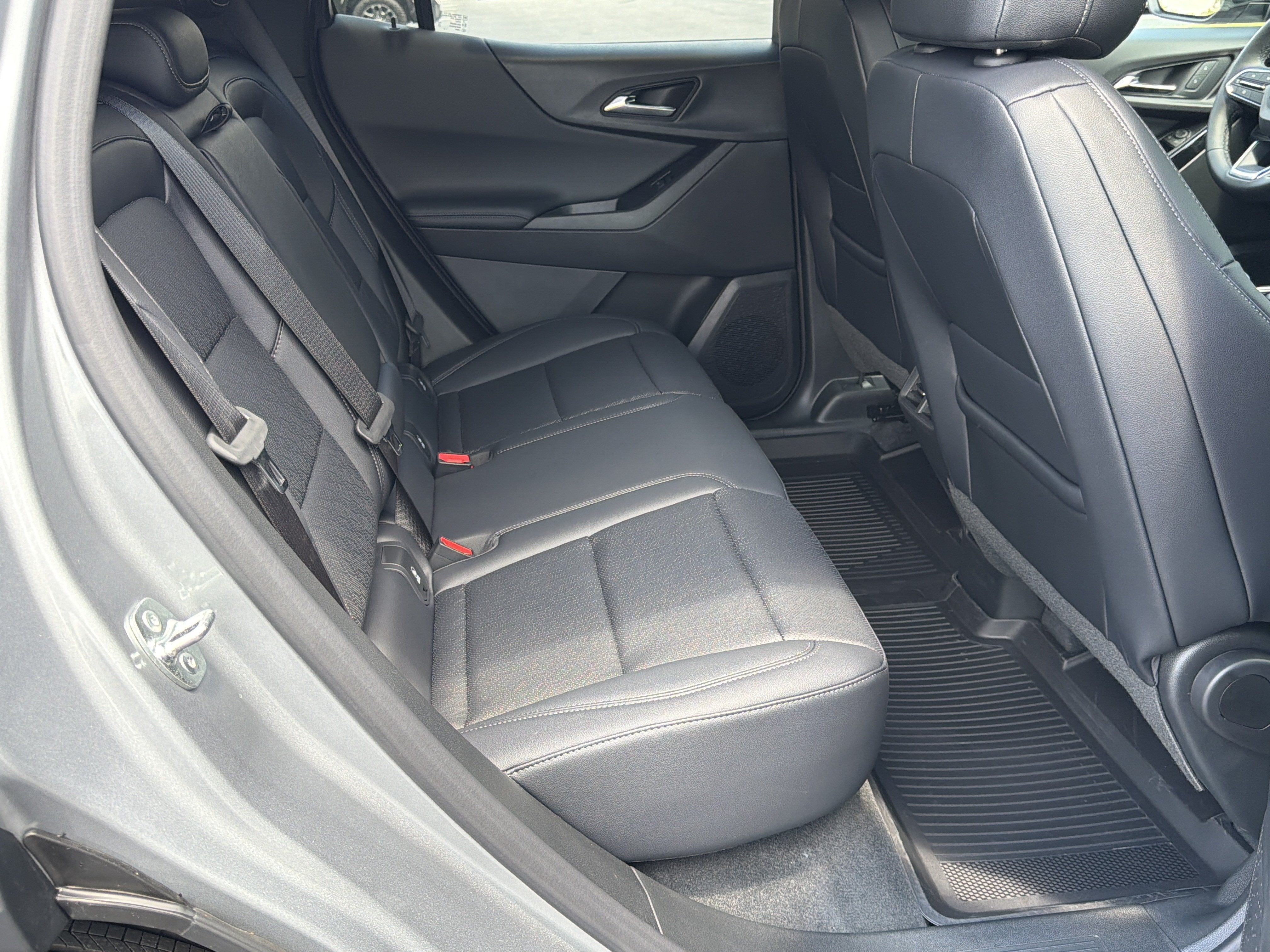 2027 Chevrolet Equinox FWD LT