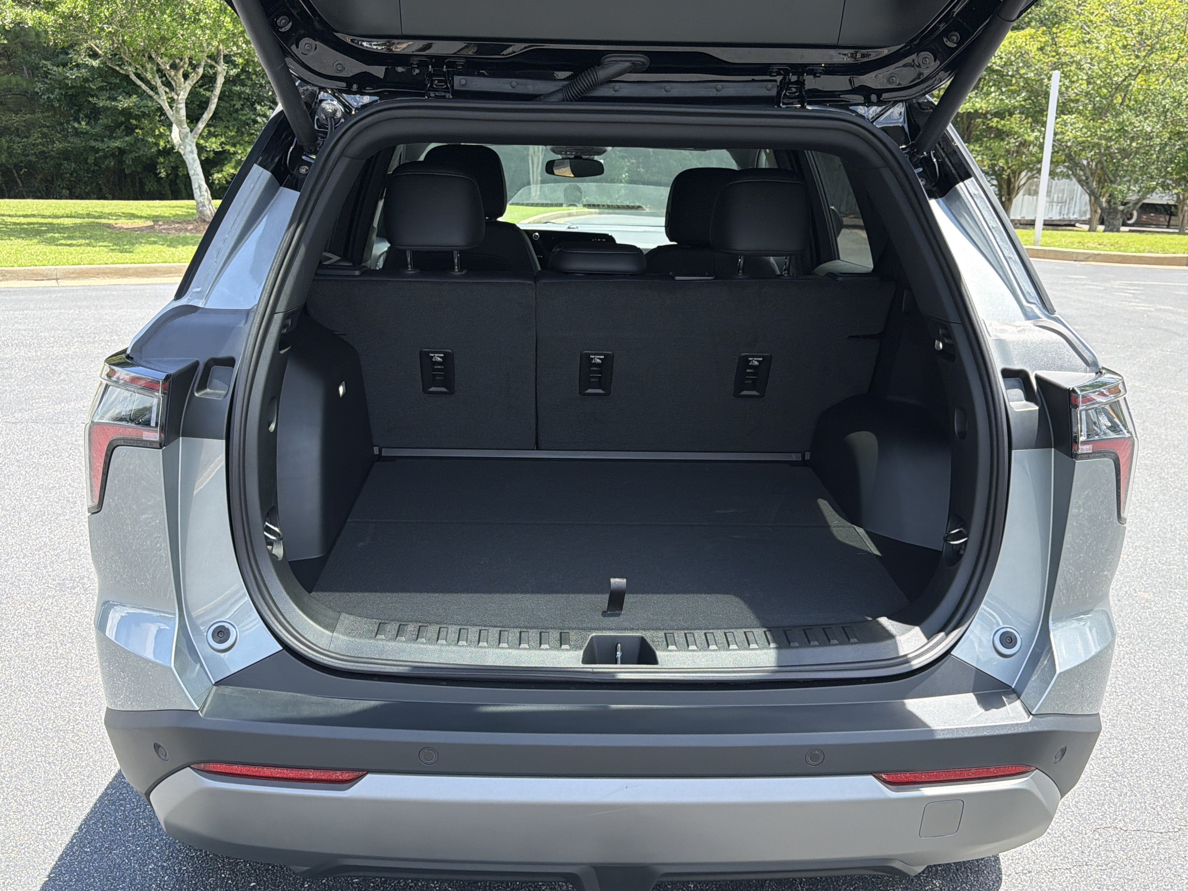 2027 Chevrolet Equinox FWD LT