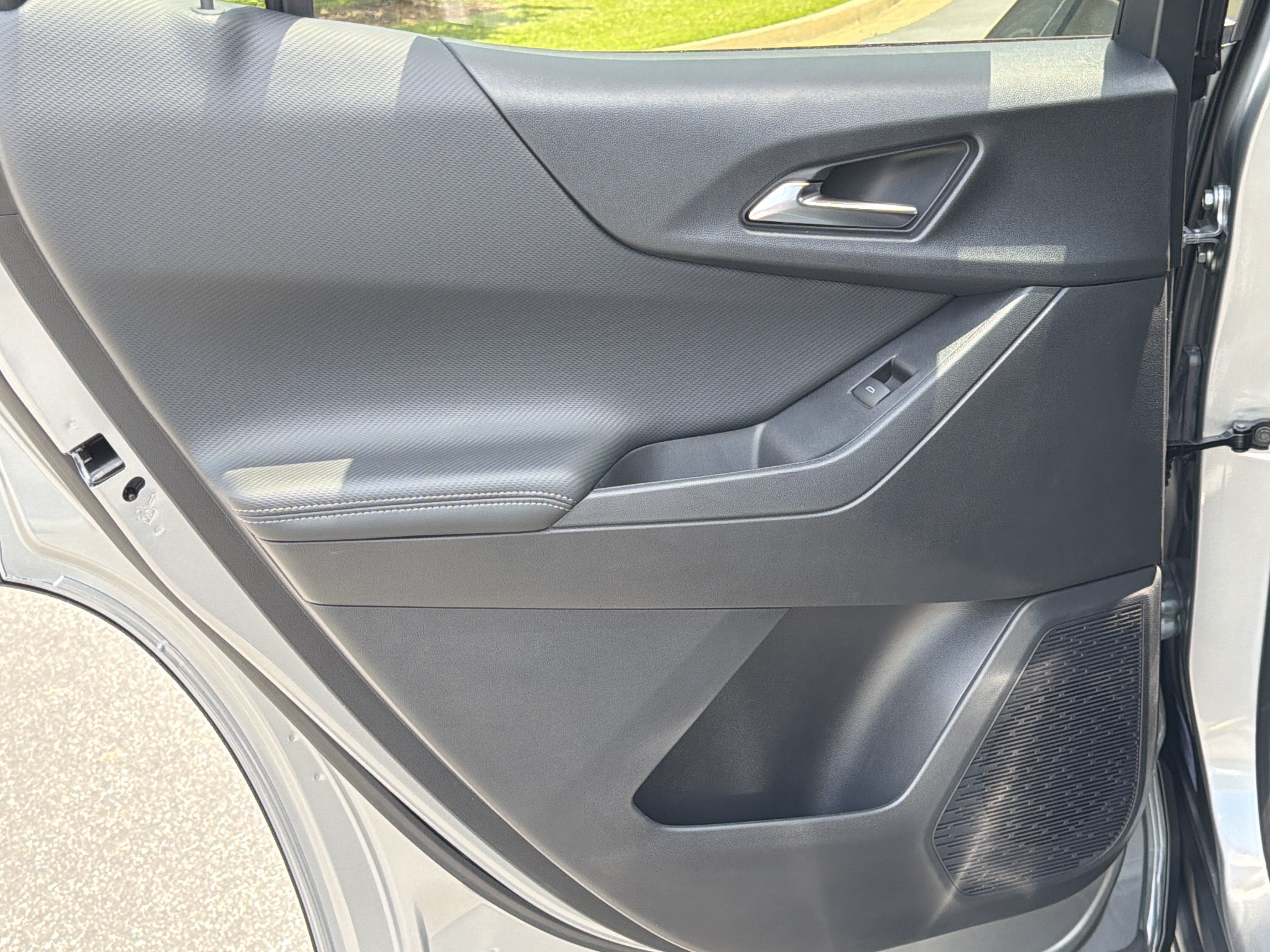 2027 Chevrolet Equinox FWD LT