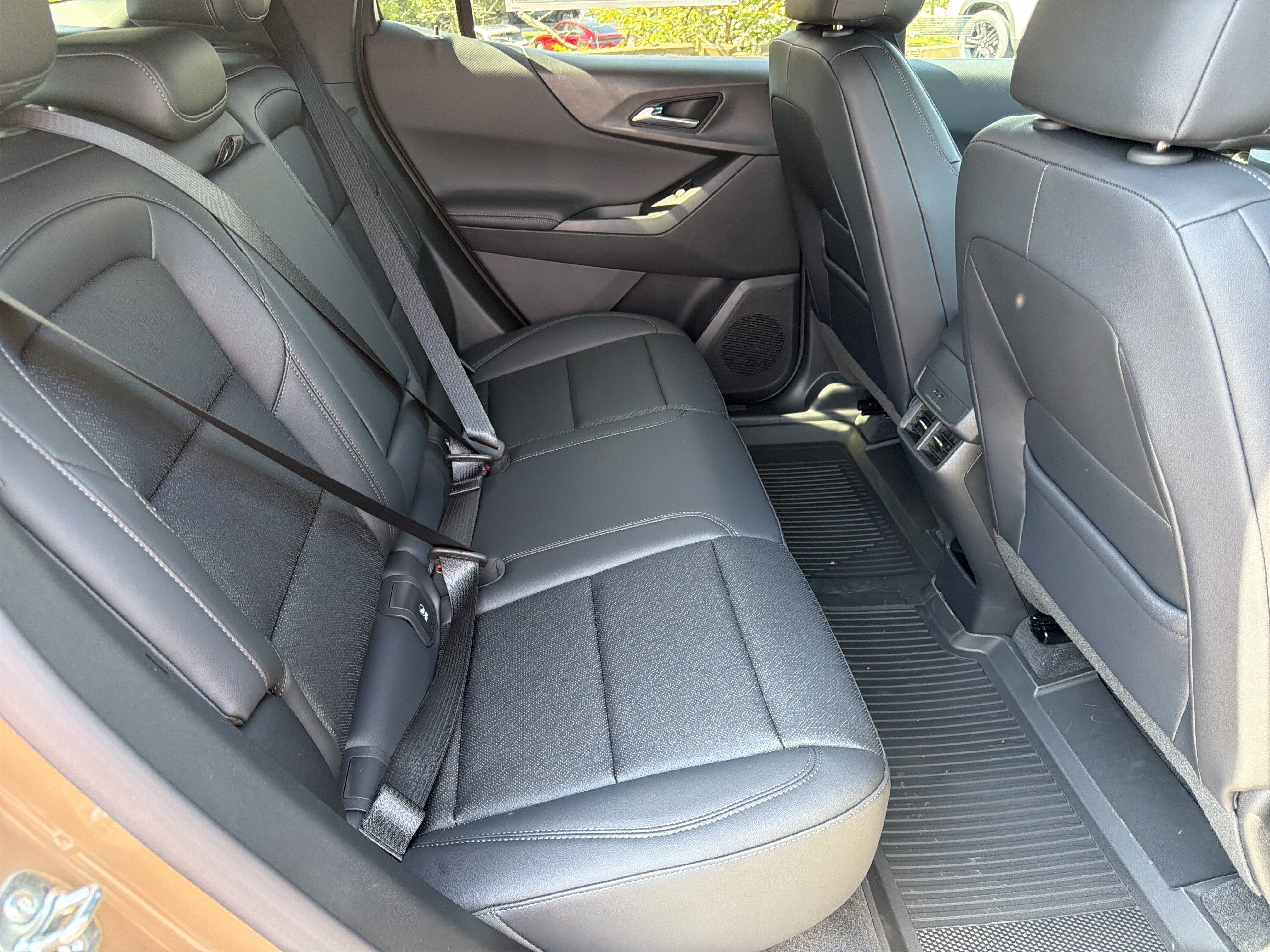 2027 Chevrolet Equinox FWD LT