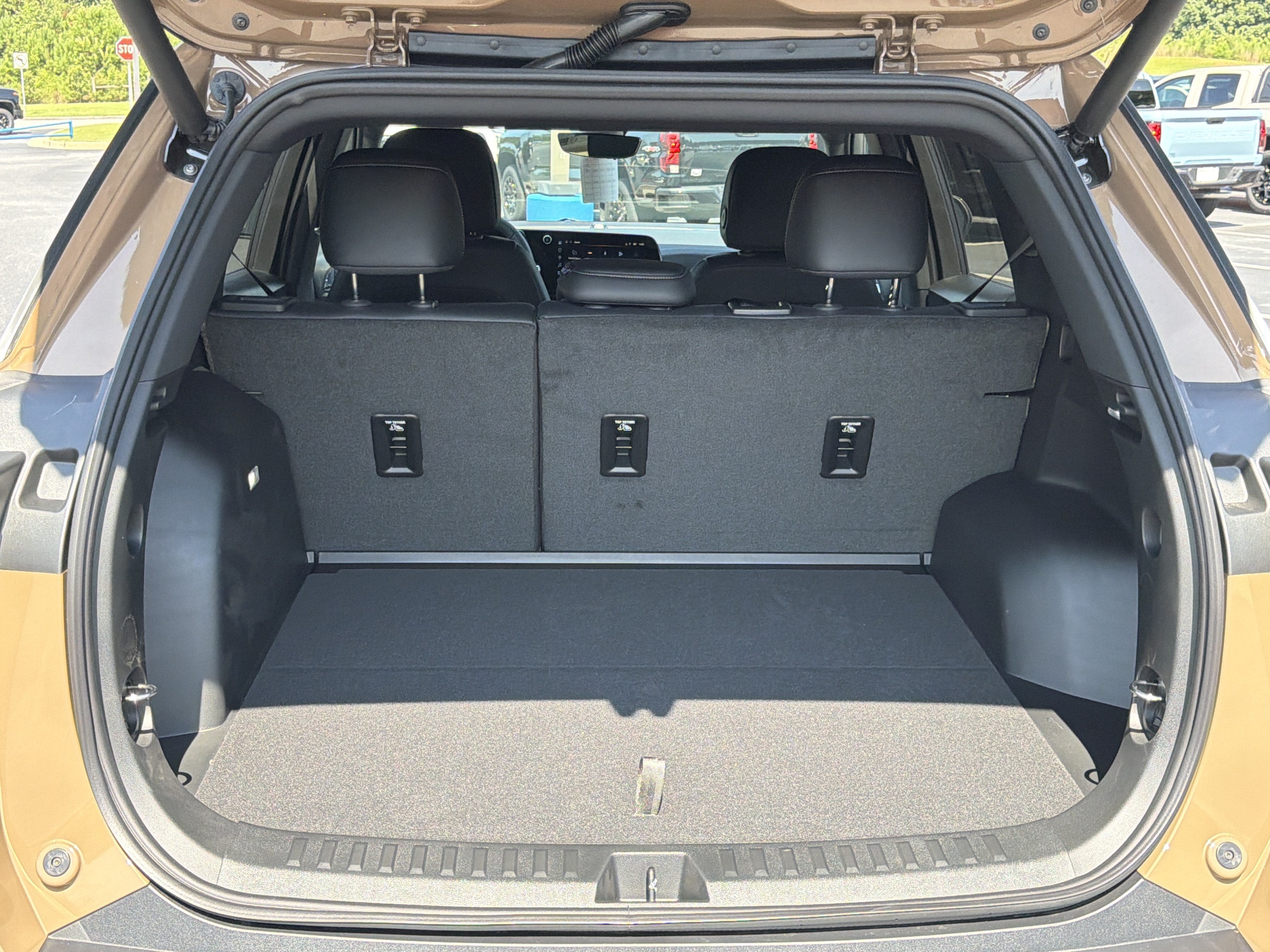 2027 Chevrolet Equinox FWD LT