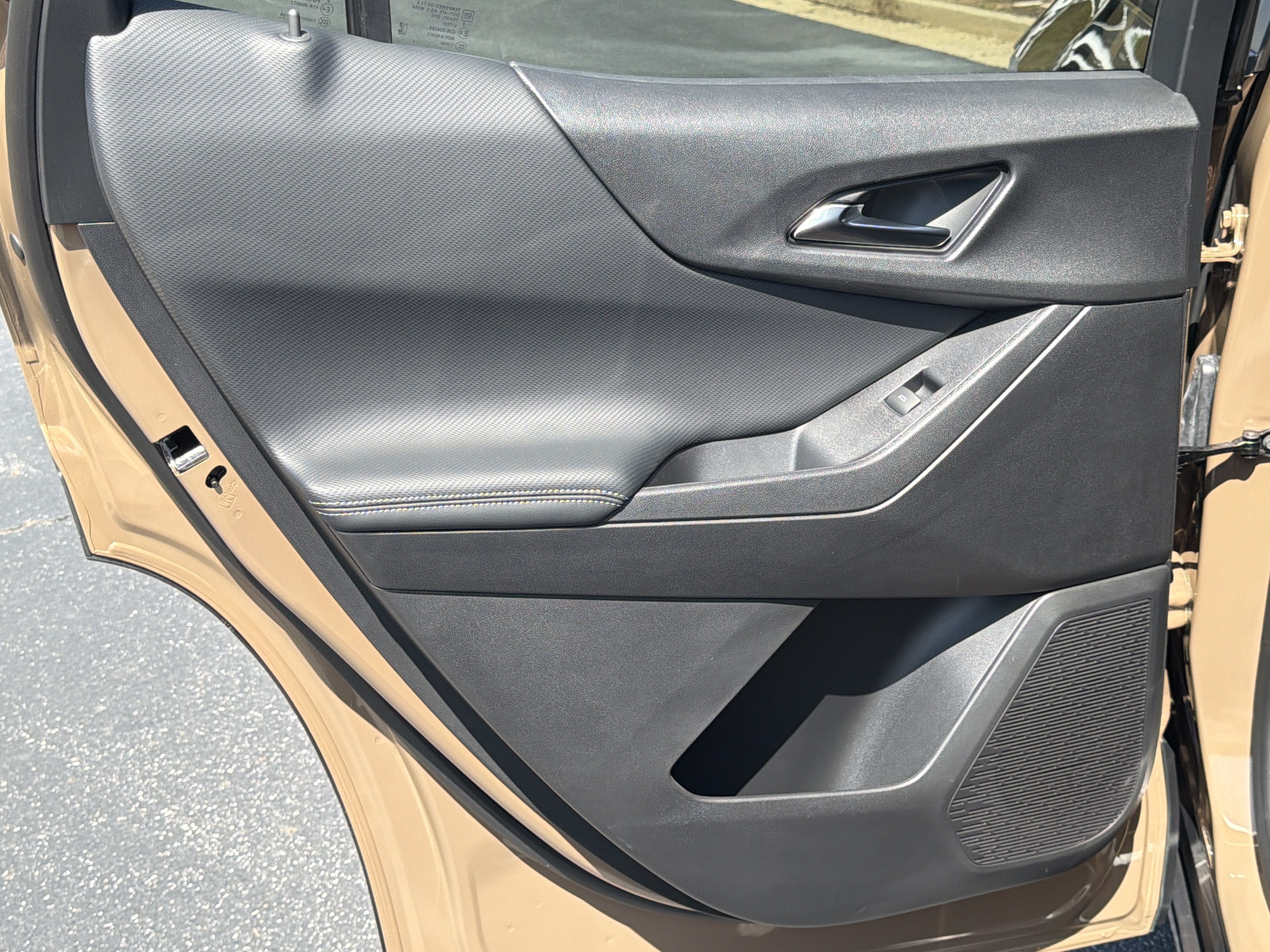 2027 Chevrolet Equinox FWD LT