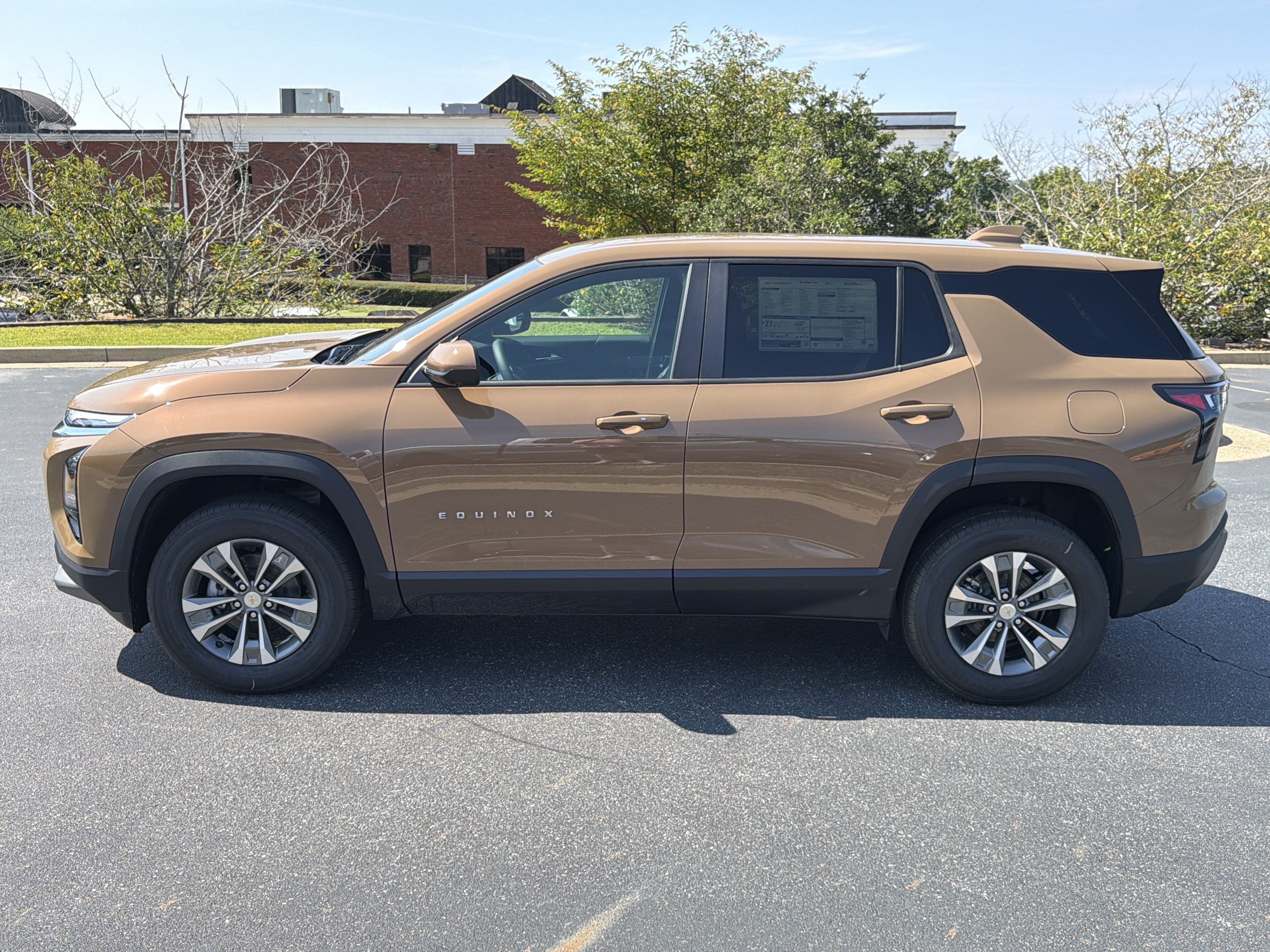 2027 Chevrolet Equinox FWD LT