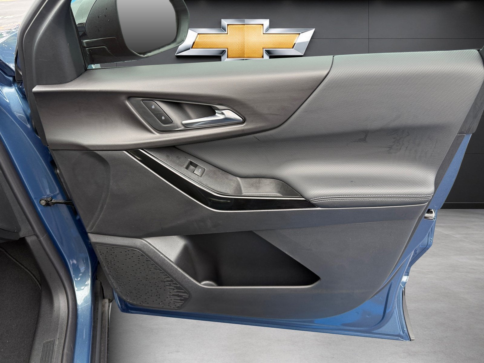 2027 Chevrolet Equinox FWD LT