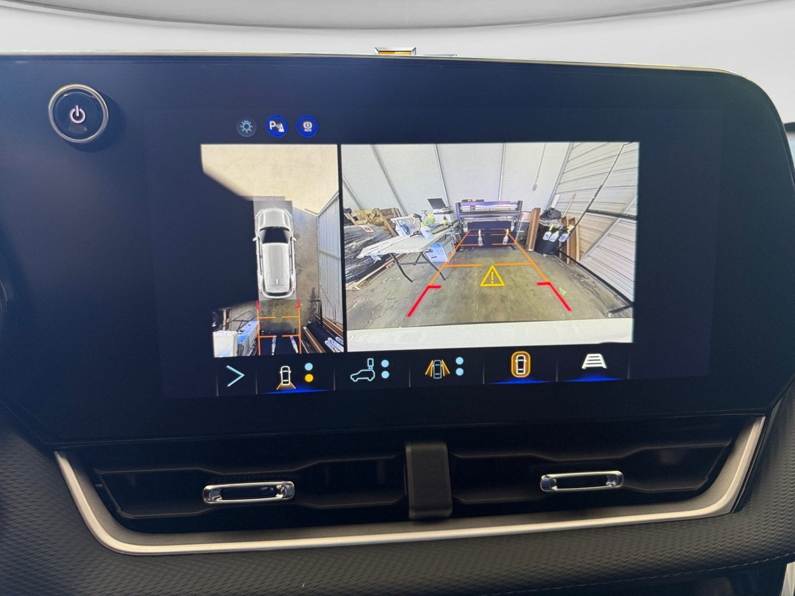 2027 Chevrolet Equinox FWD LT