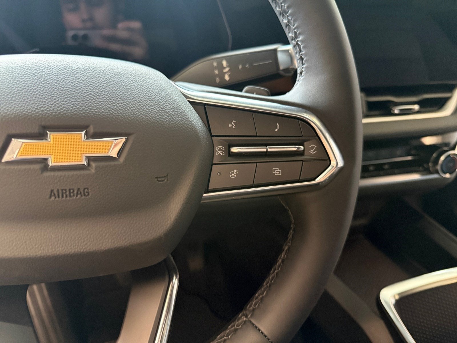 2027 Chevrolet Equinox FWD LT