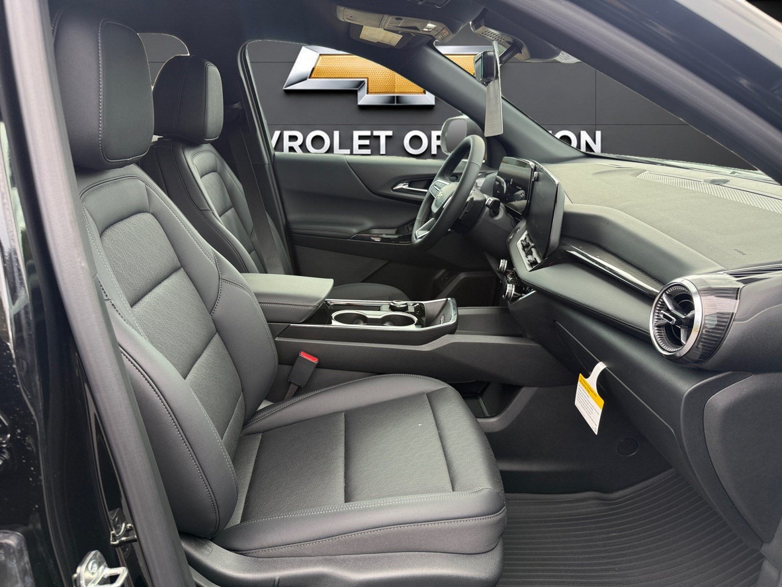 2027 Chevrolet Equinox FWD LT