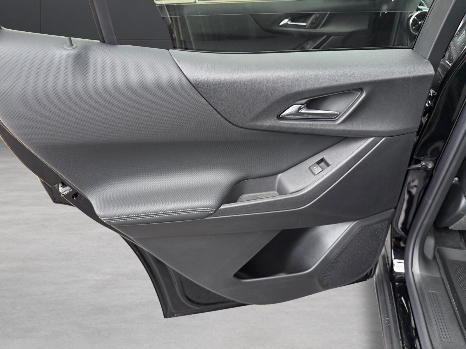 2027 Chevrolet Equinox FWD LT