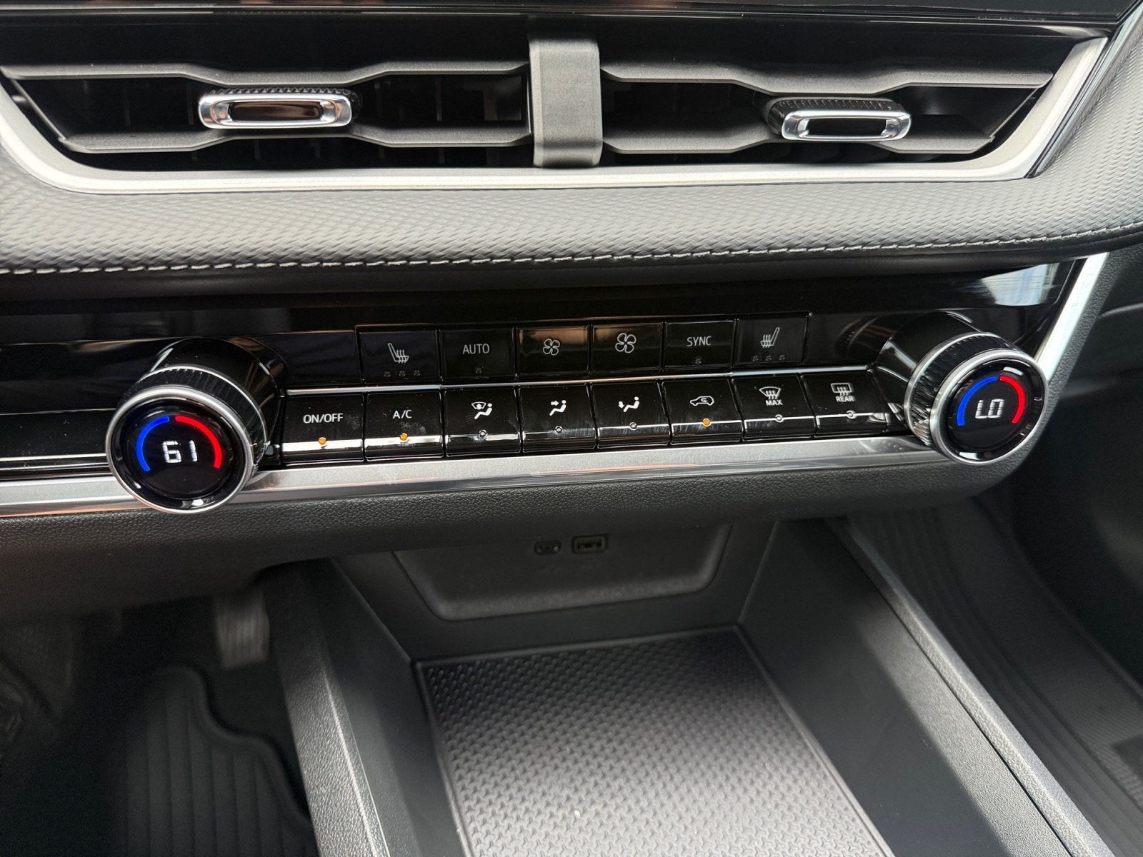 2027 Chevrolet Equinox FWD LT