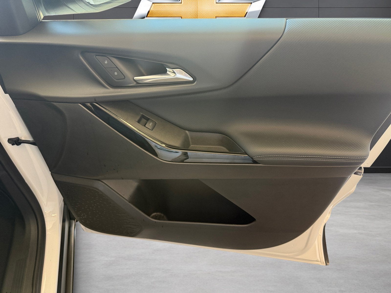 2027 Chevrolet Equinox FWD LT