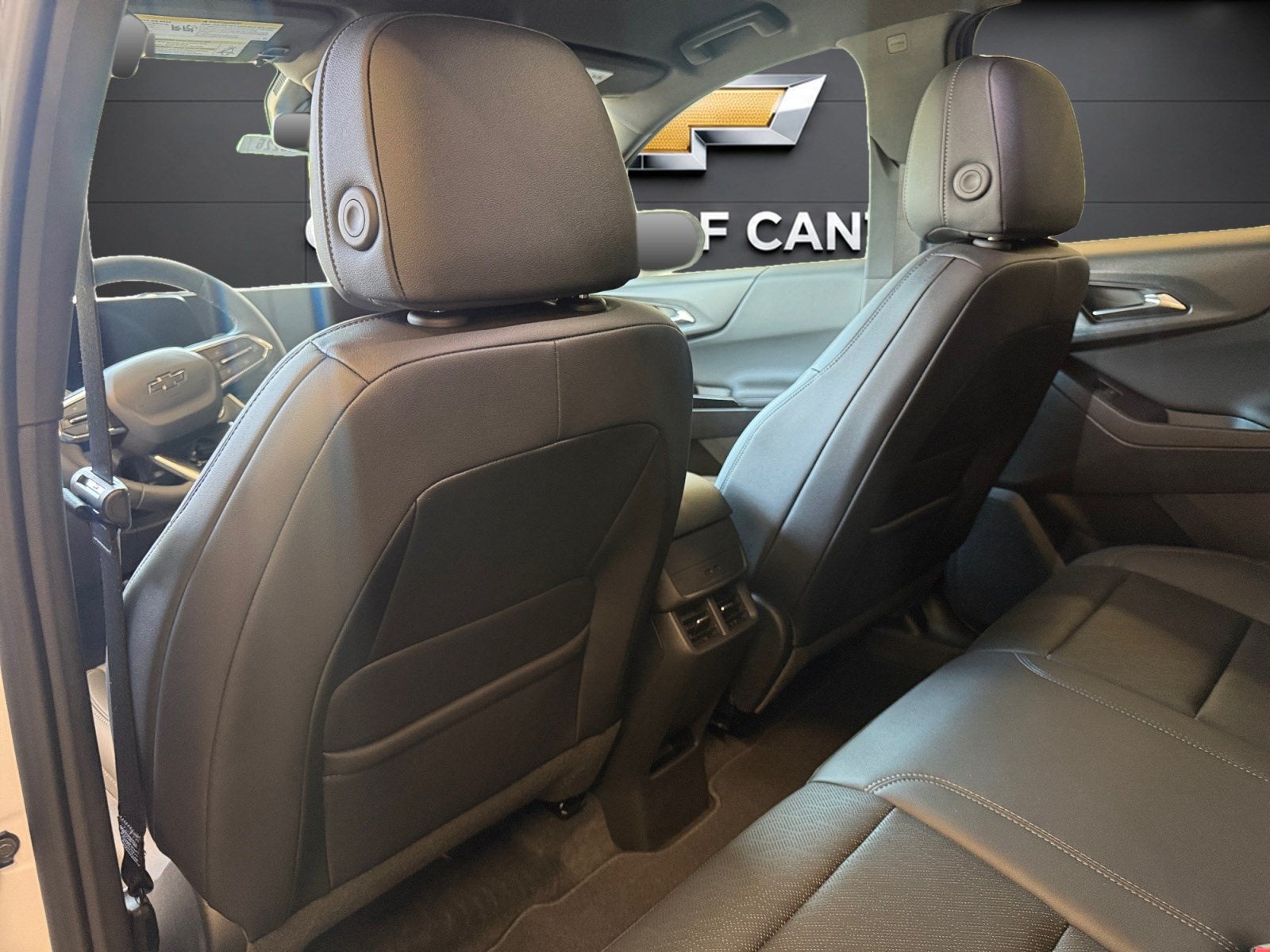 2027 Chevrolet Equinox FWD LT