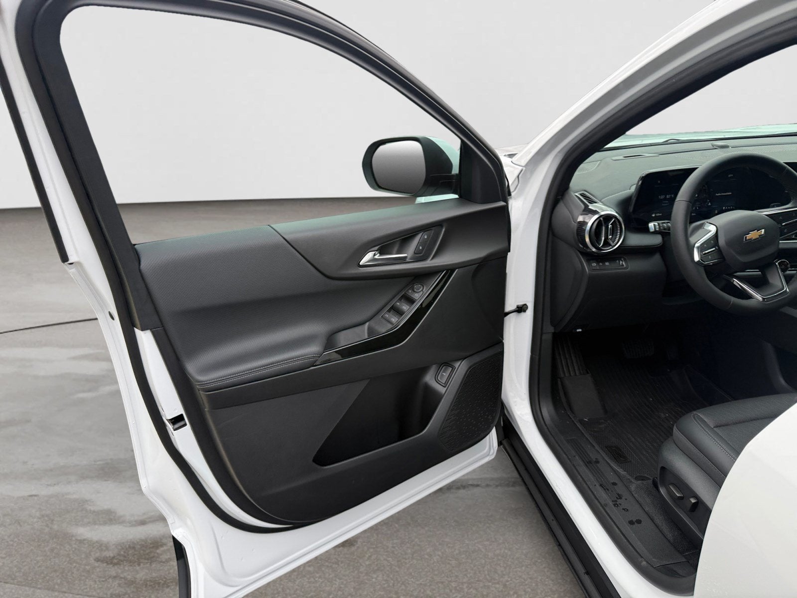 2027 Chevrolet Equinox FWD LT