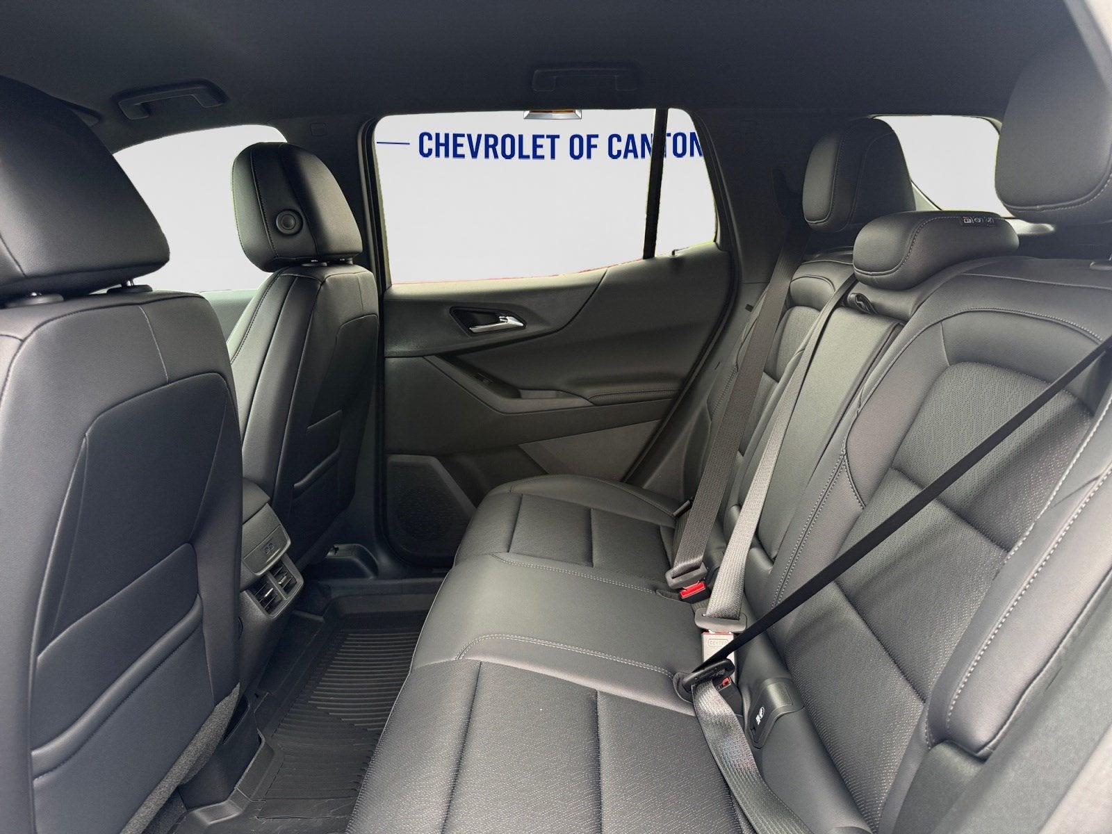 2027 Chevrolet Equinox FWD LT
