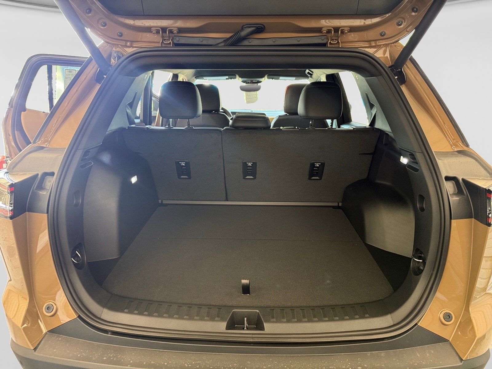 2027 Chevrolet Equinox FWD ACTIV