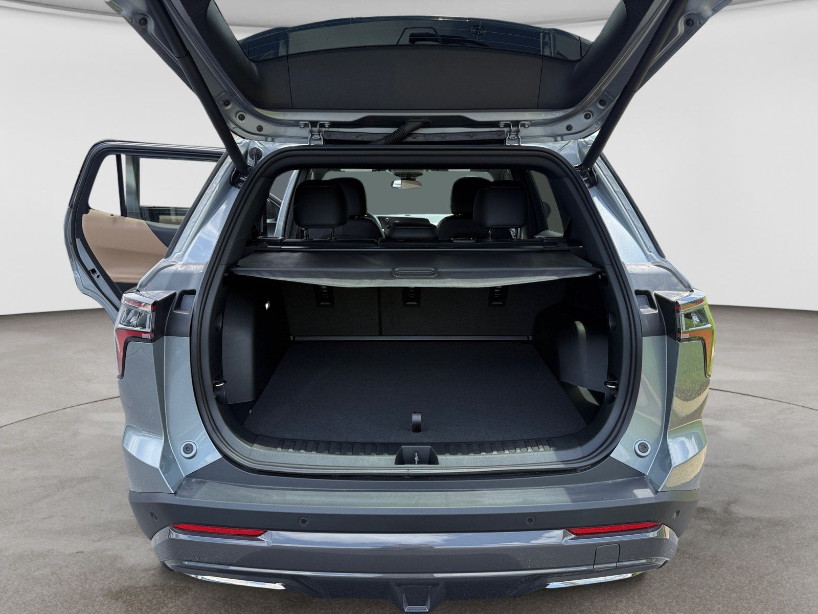 2027 Chevrolet Equinox FWD ACTIV