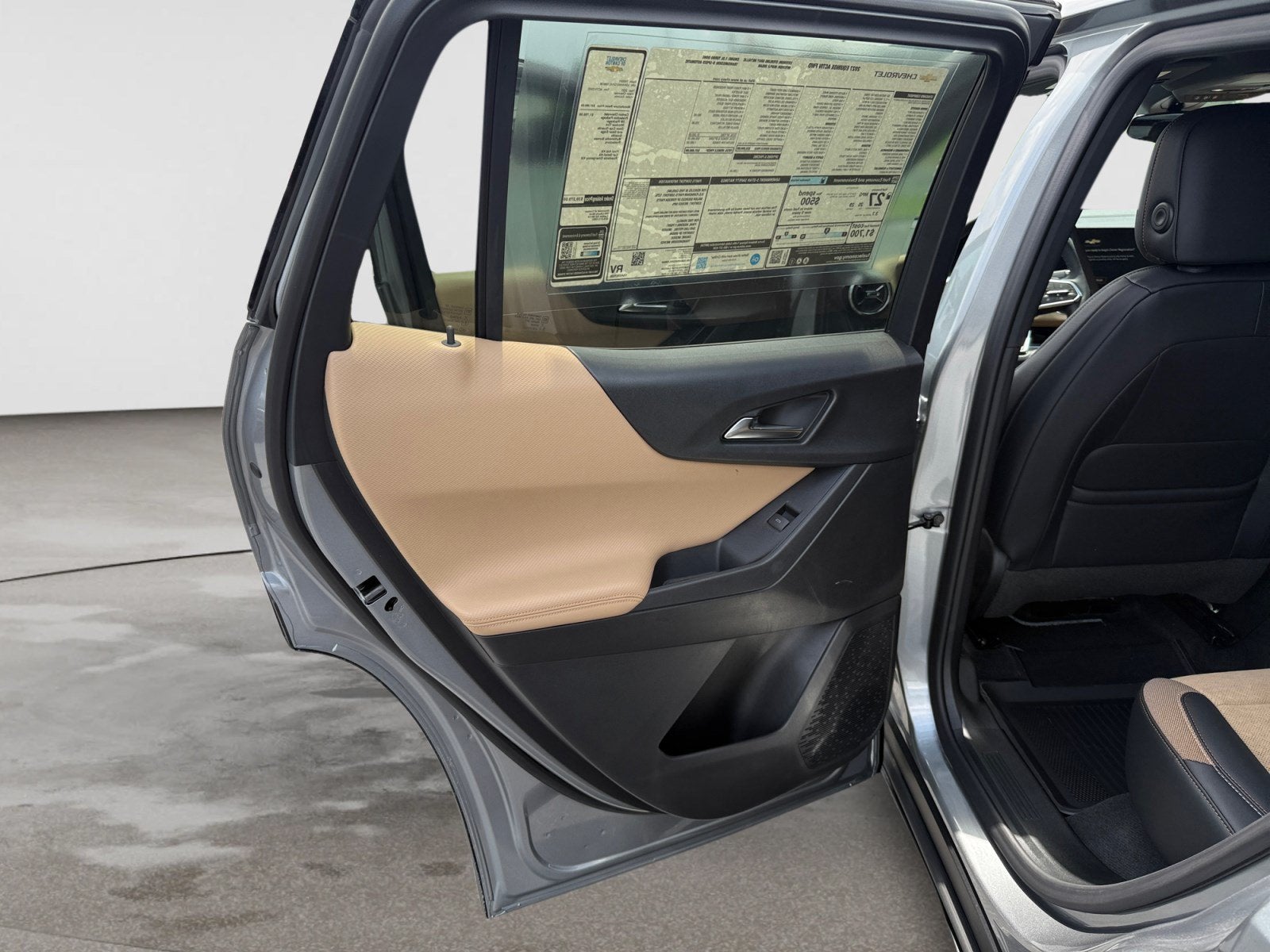 2027 Chevrolet Equinox FWD ACTIV