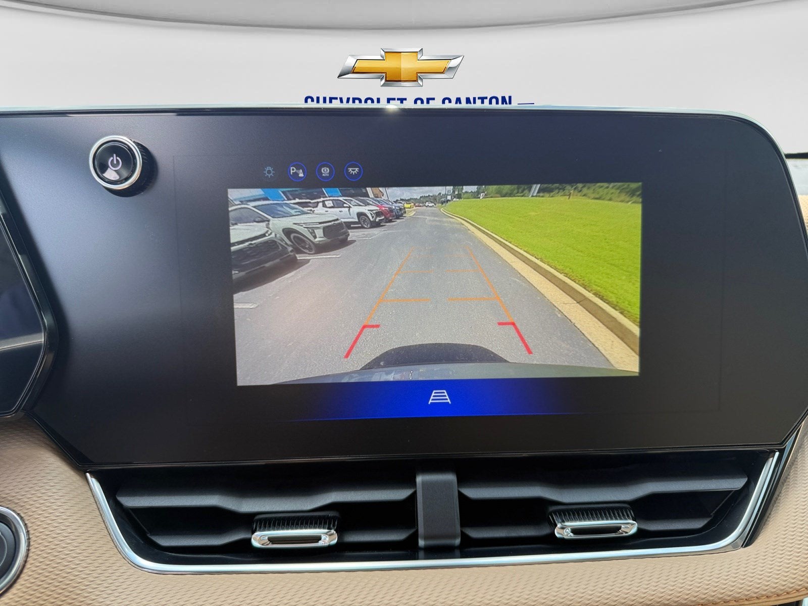 2027 Chevrolet Equinox FWD ACTIV