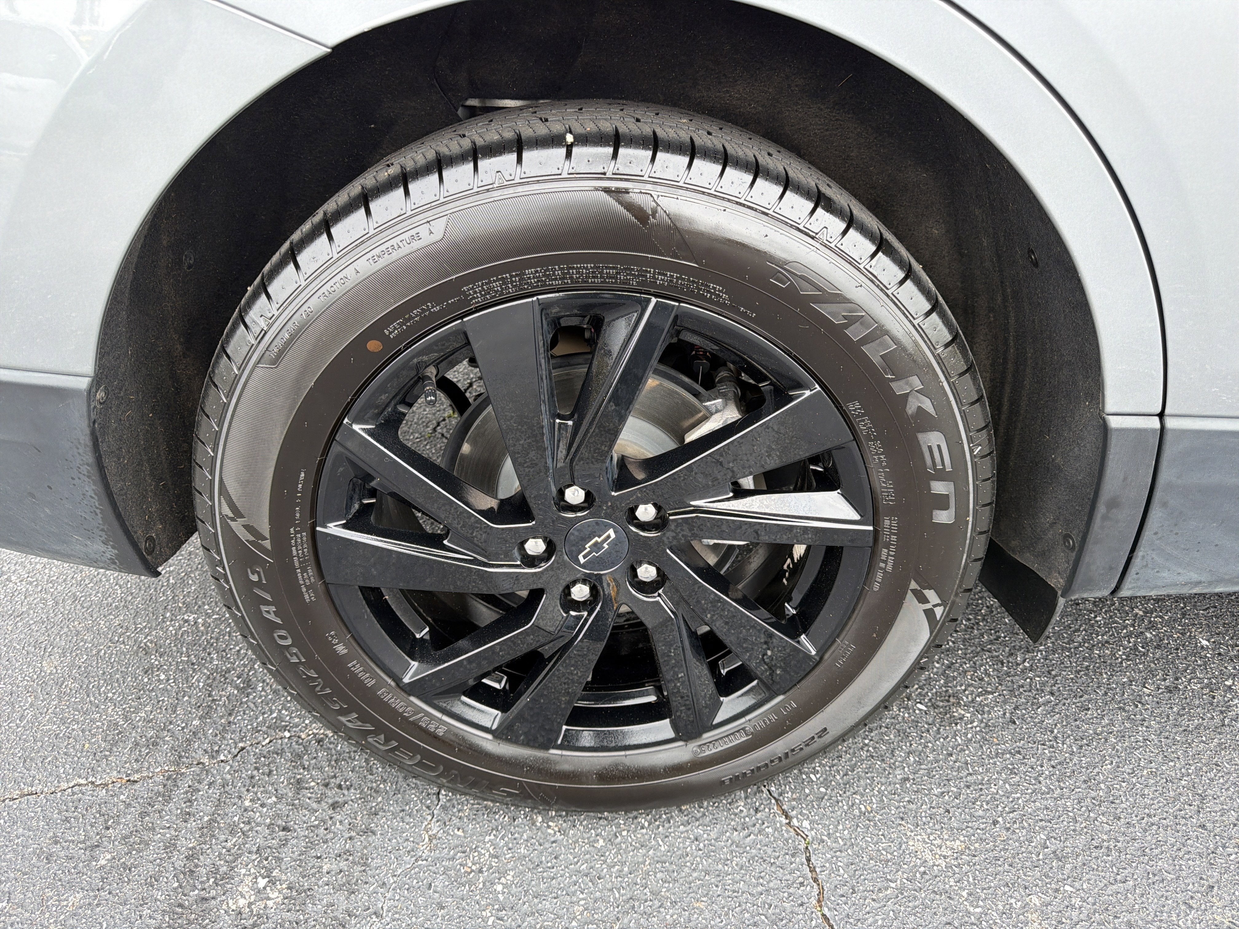 2023 Chevrolet Equinox LS