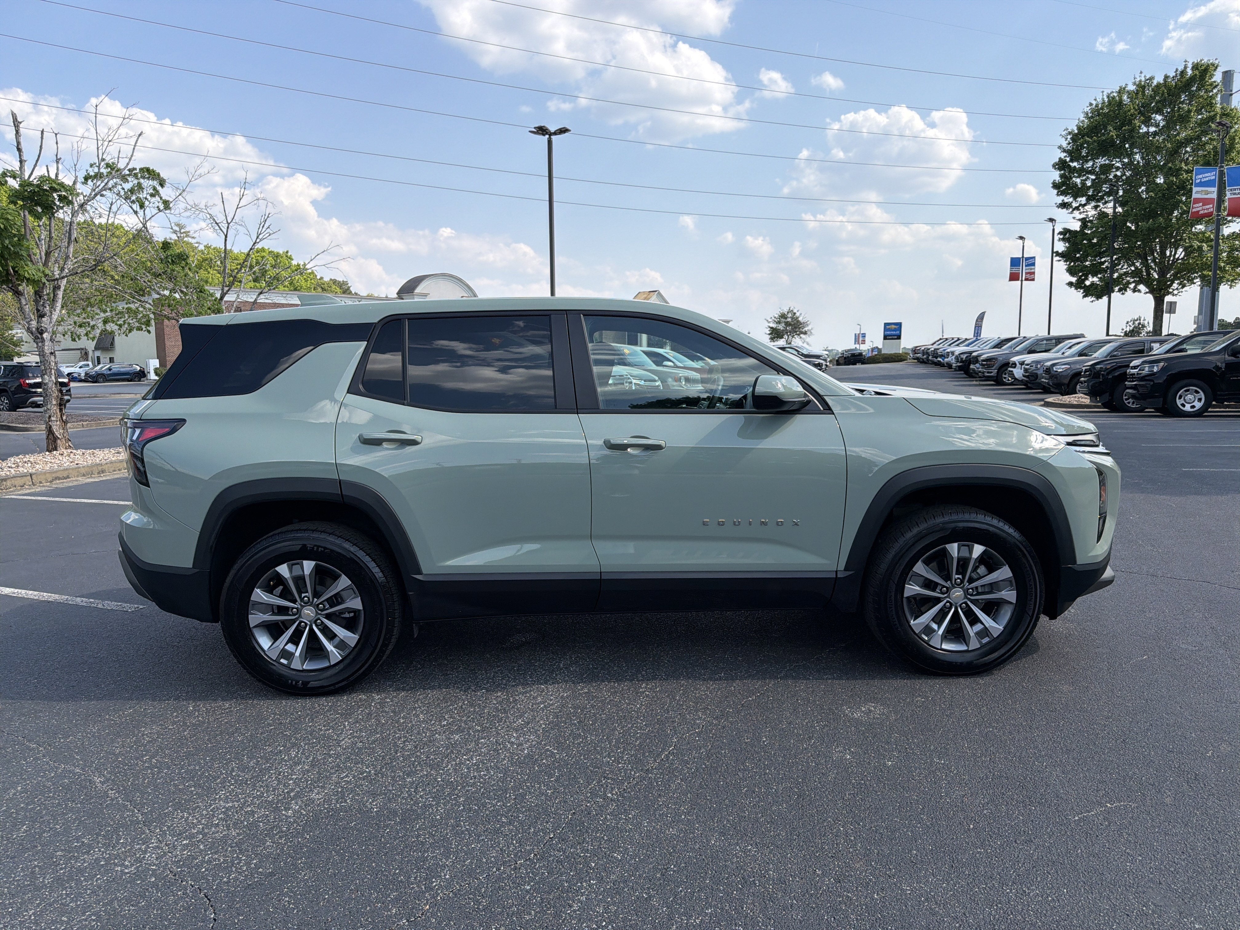 2026 Chevrolet Equinox FWD LT