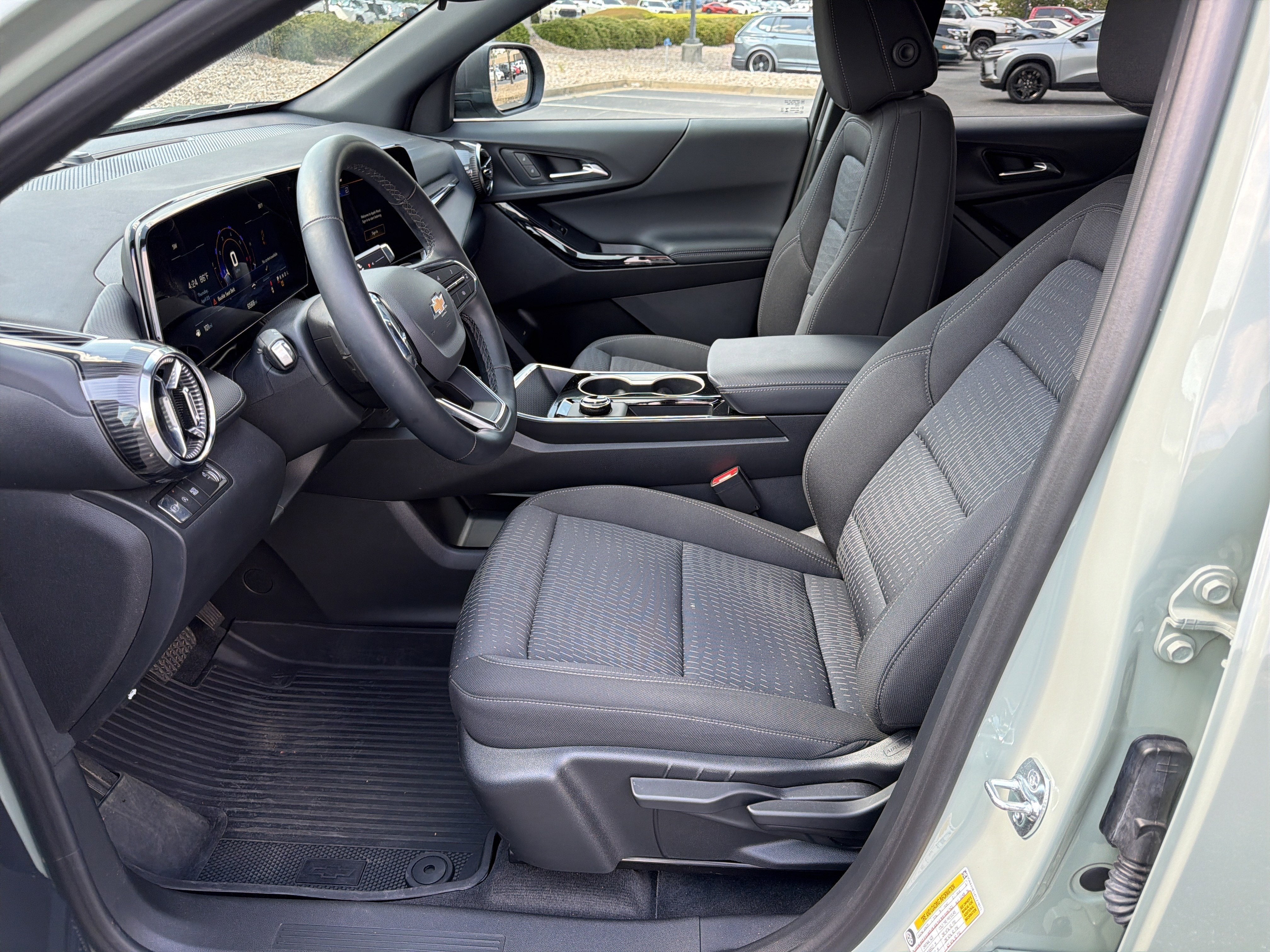 2026 Chevrolet Equinox FWD LT