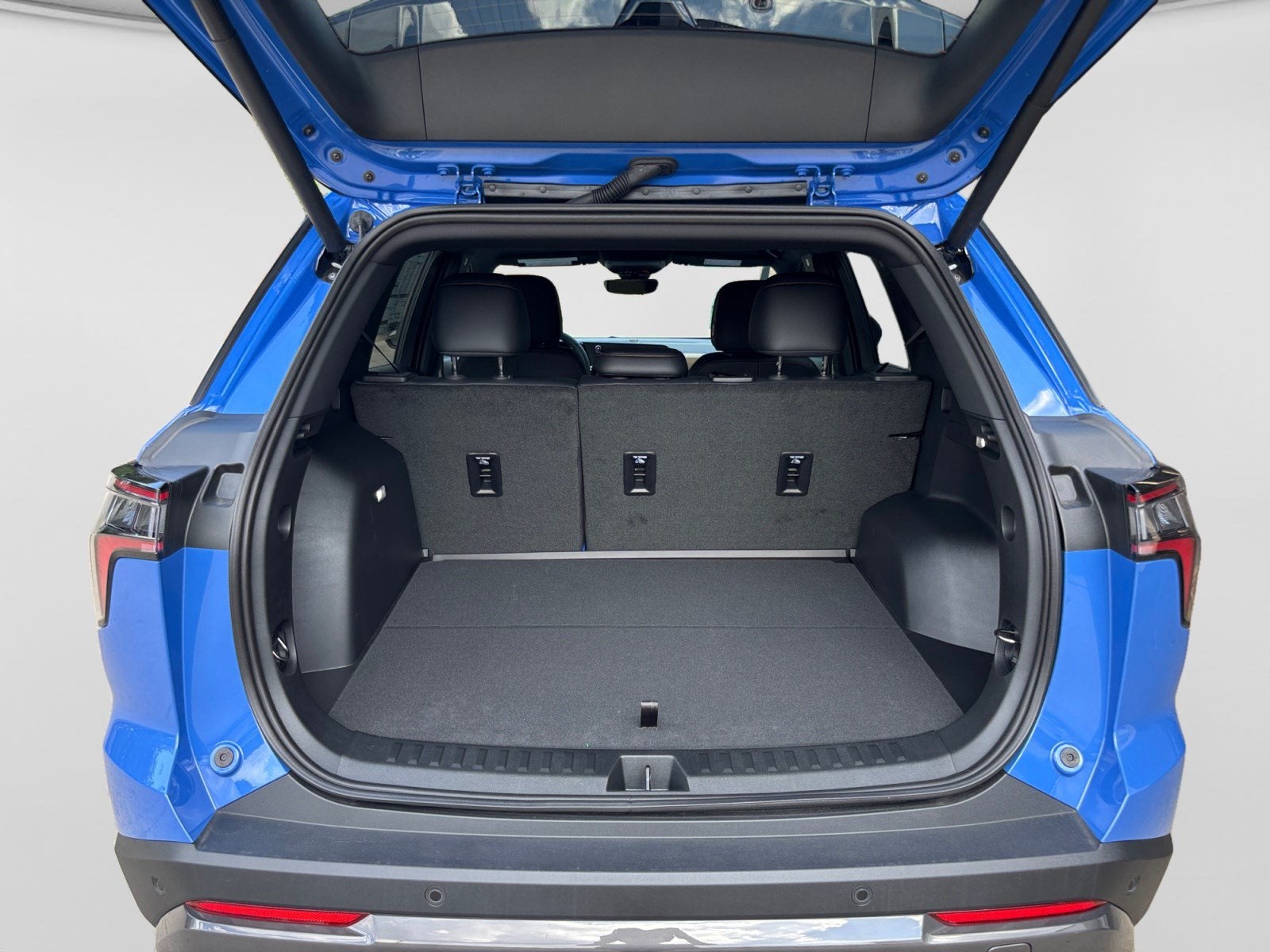 2027 Chevrolet Equinox AWD ACTIV