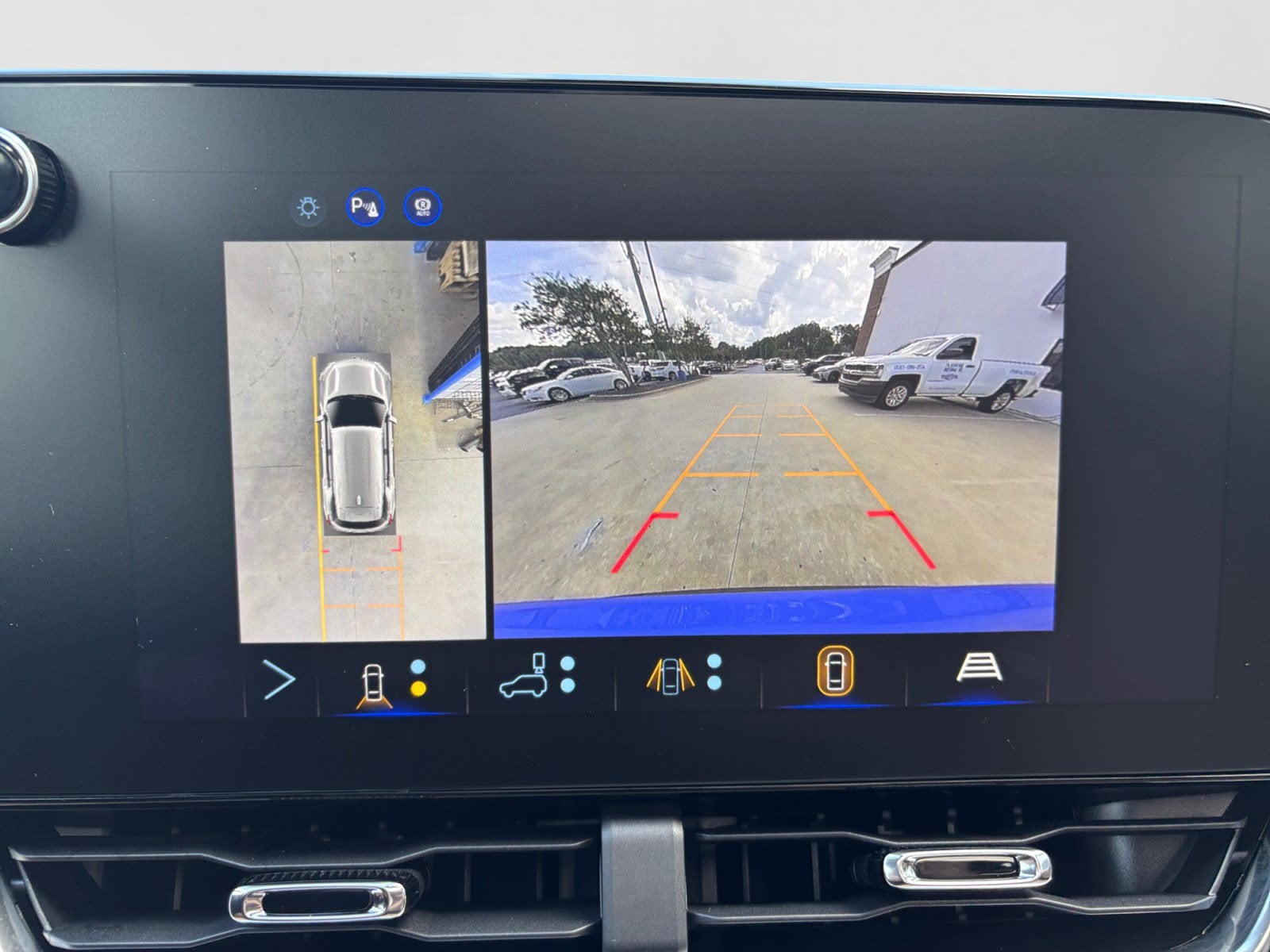 2027 Chevrolet Equinox AWD ACTIV