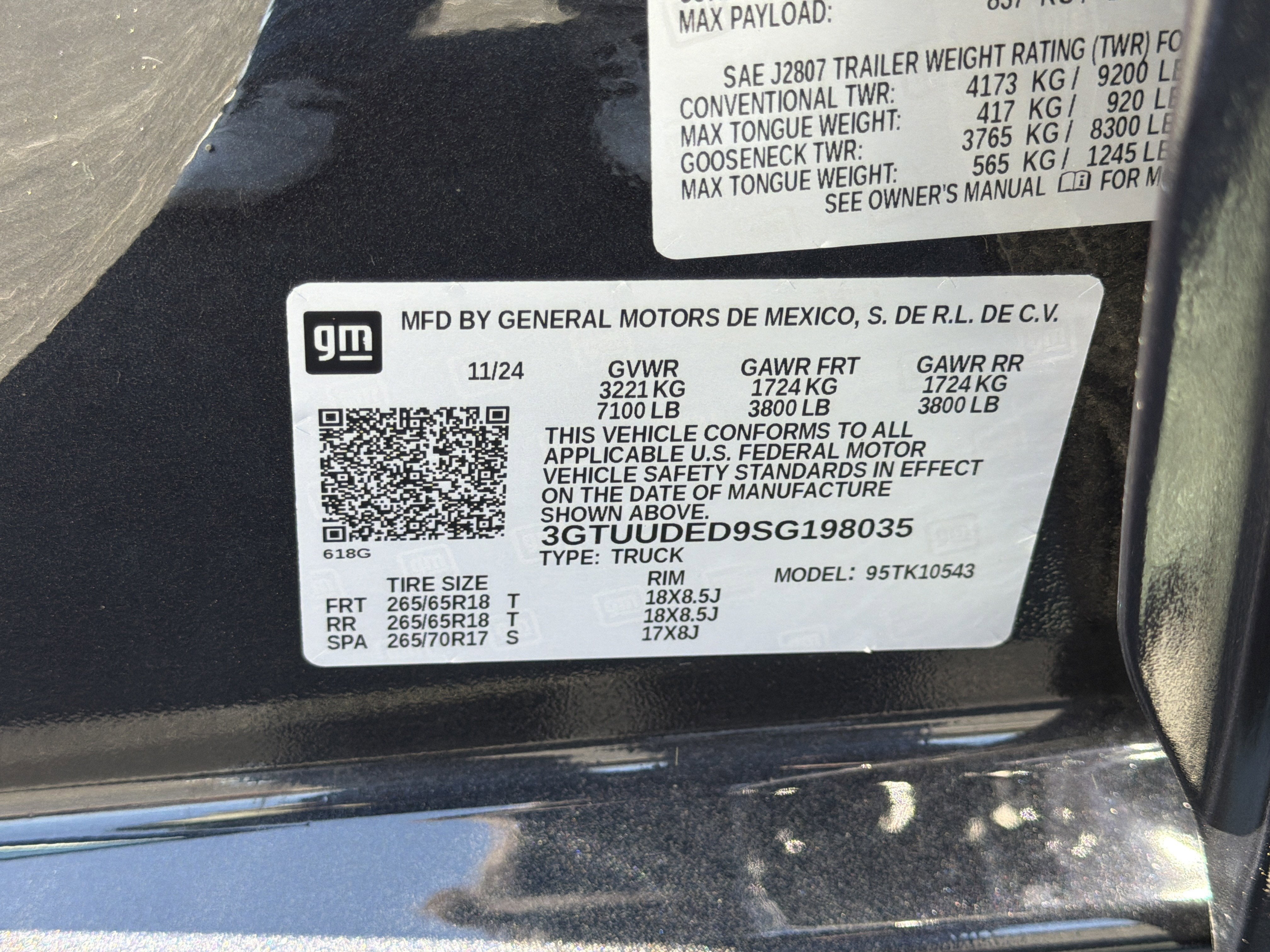 2025 GMC Sierra 1500 SLT