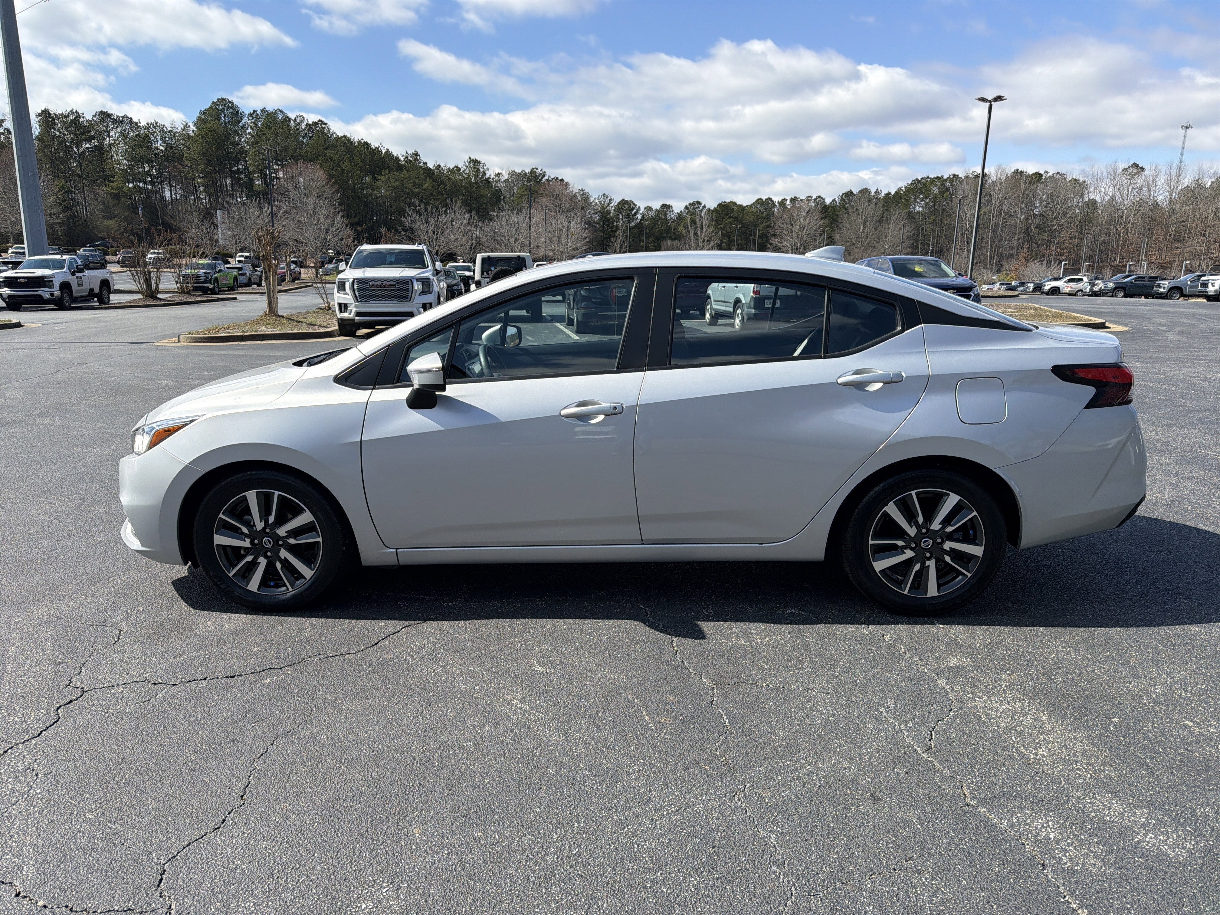 2021 Nissan Versa SV