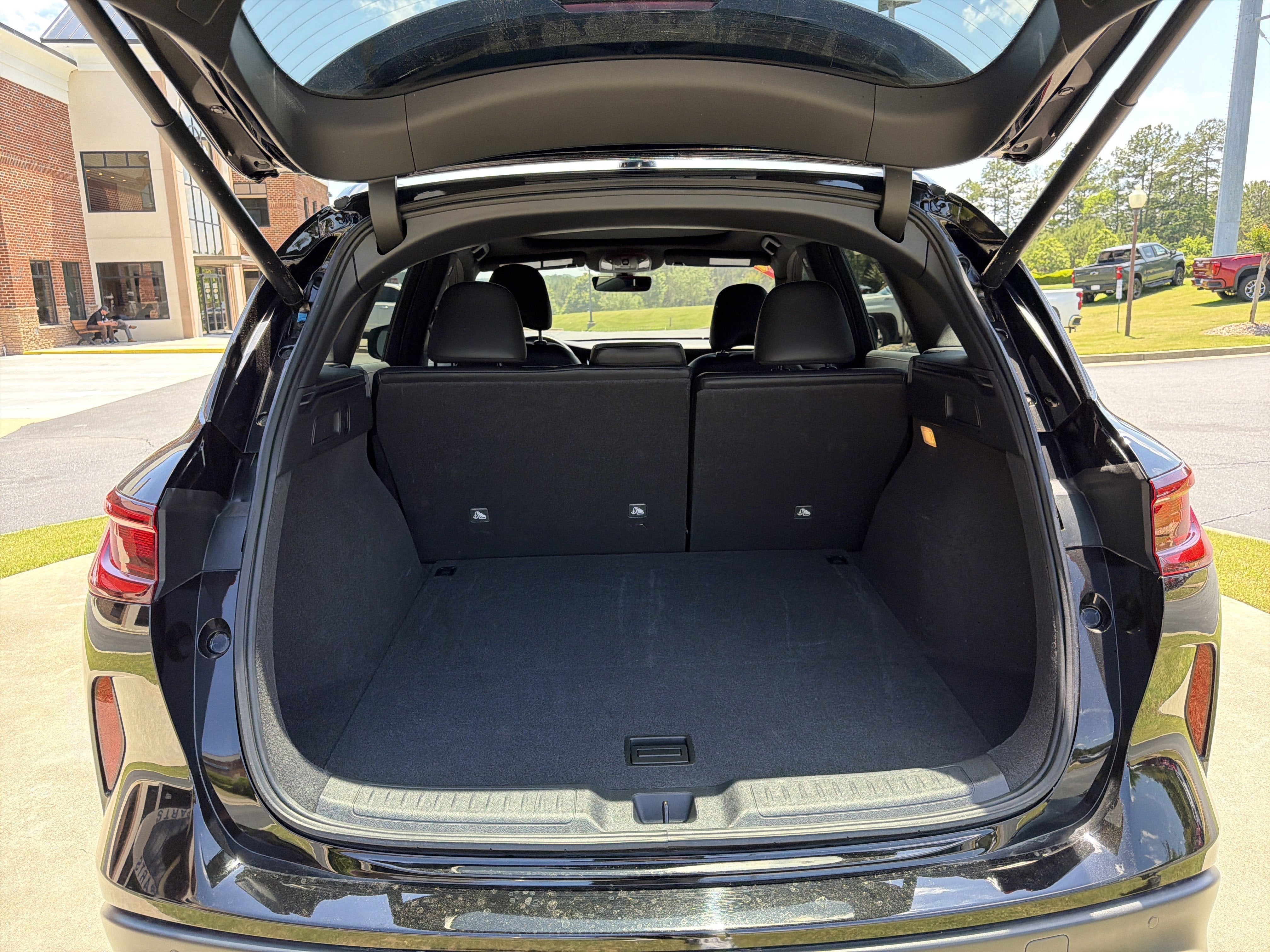2023 INFINITI QX50 SPORT