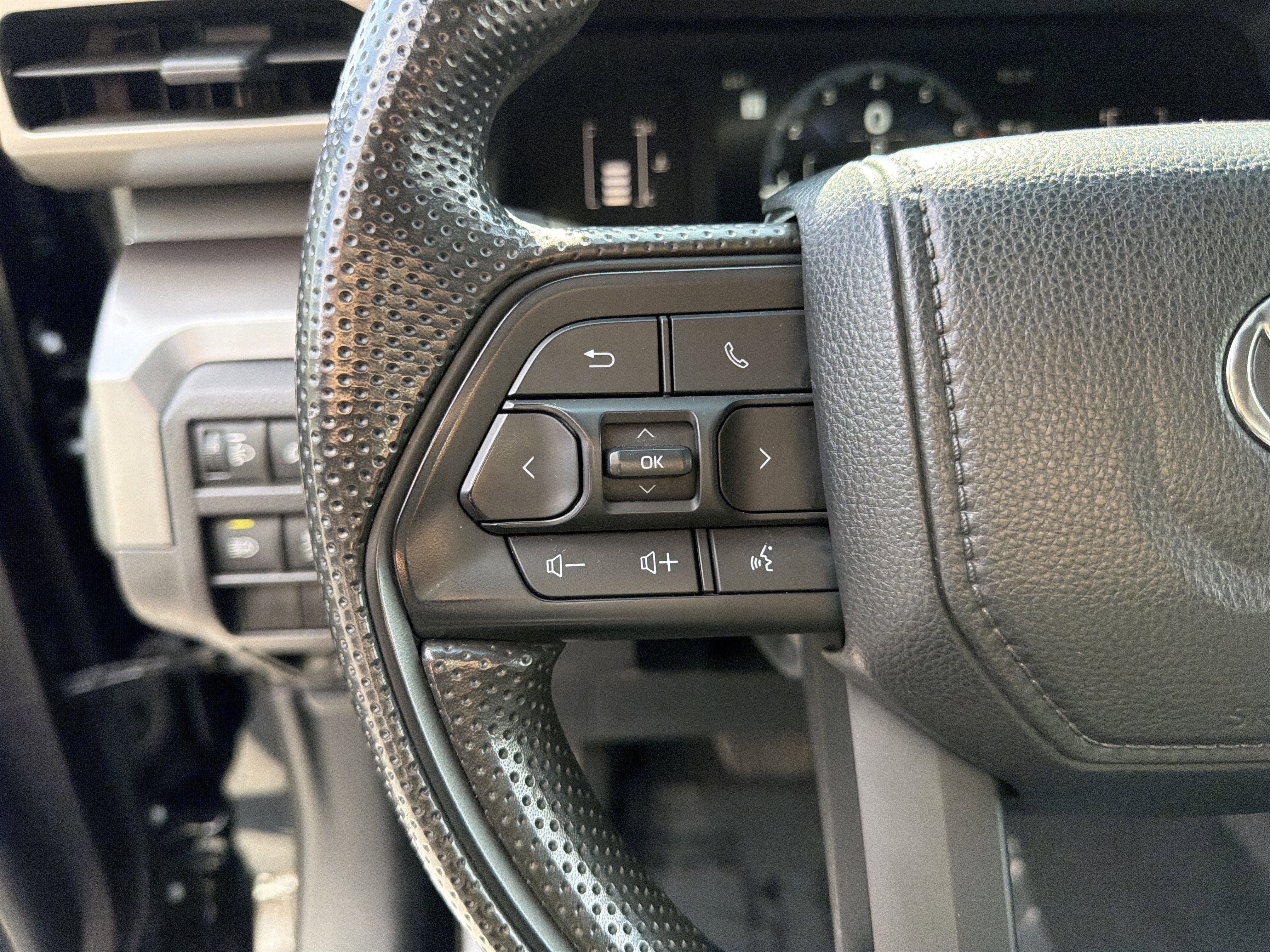 2024 Toyota Tacoma 2WD SR5