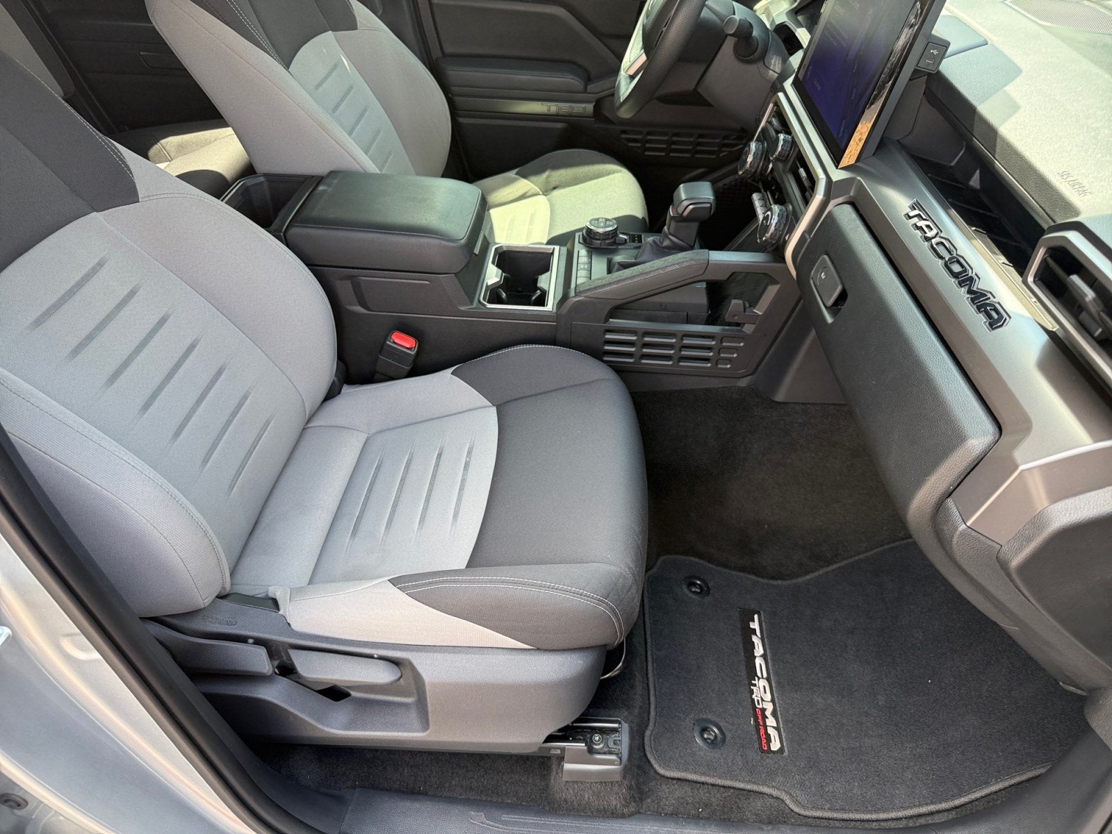 2024 Toyota Tacoma 4WD SR5