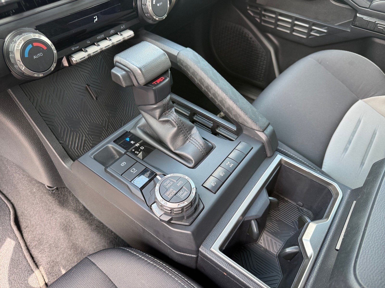 2024 Toyota Tacoma 4WD SR5
