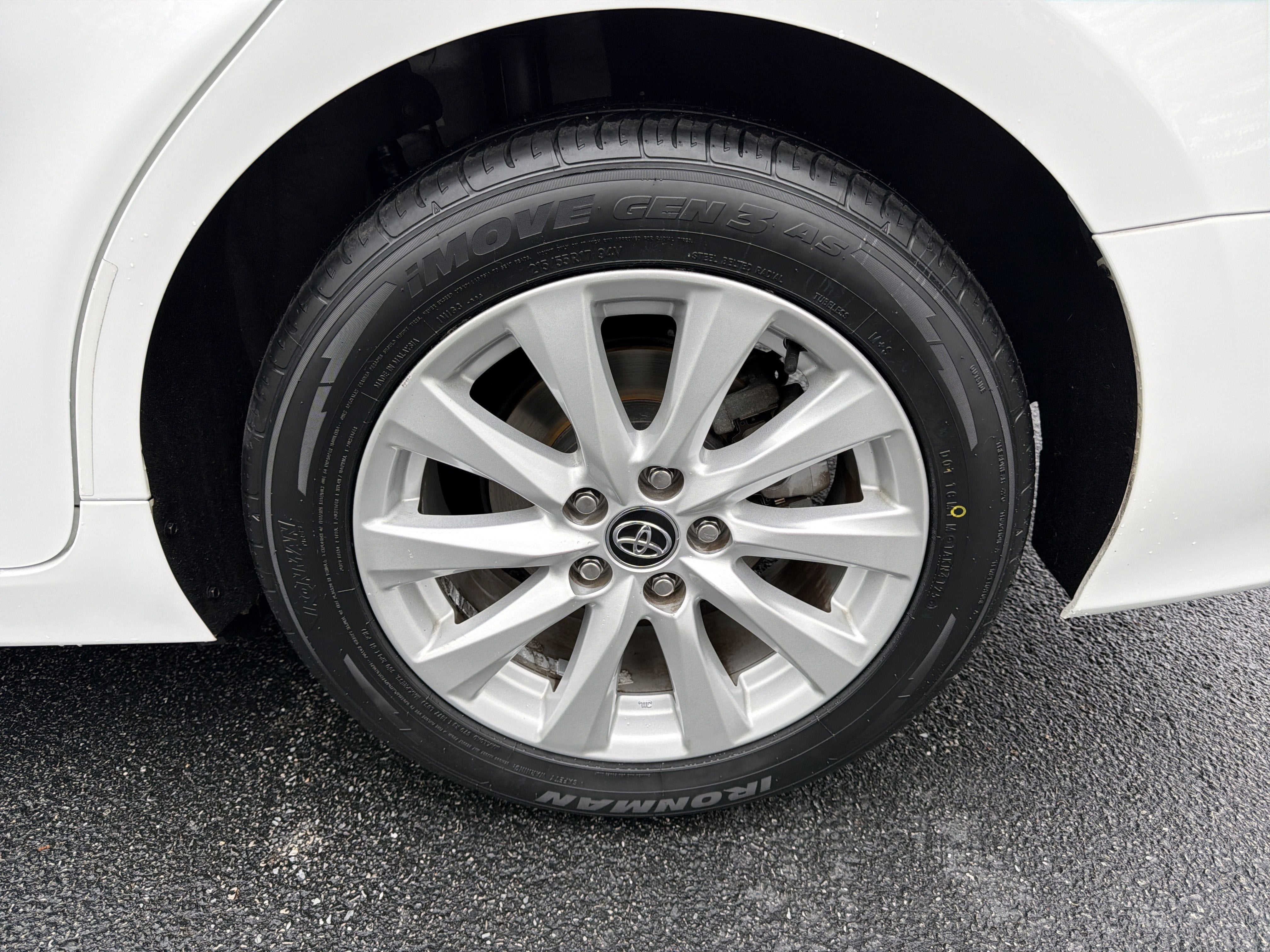 2020 Toyota Camry LE