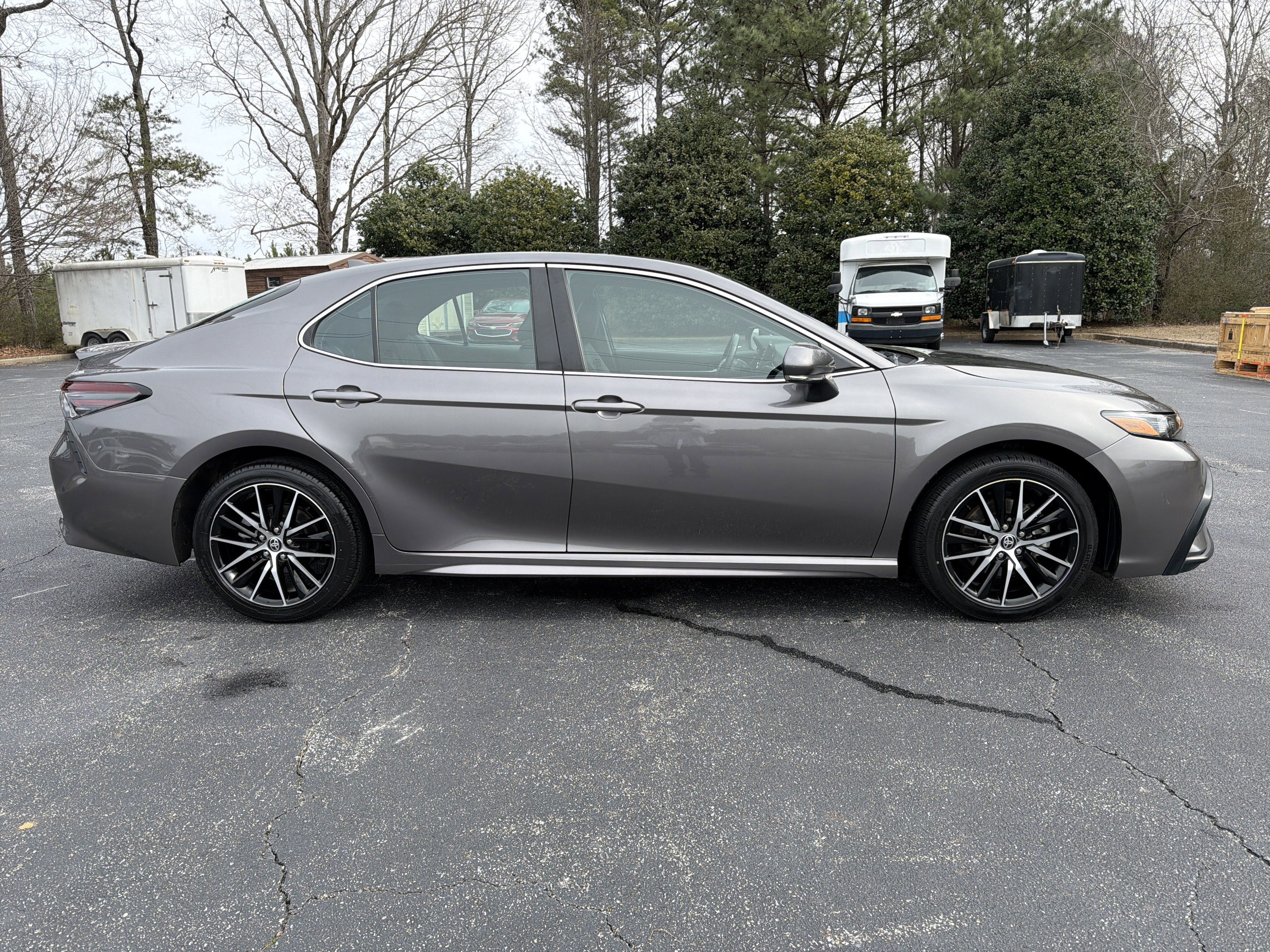 2024 Toyota Camry SE