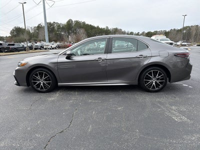 2024 Toyota Camry SE