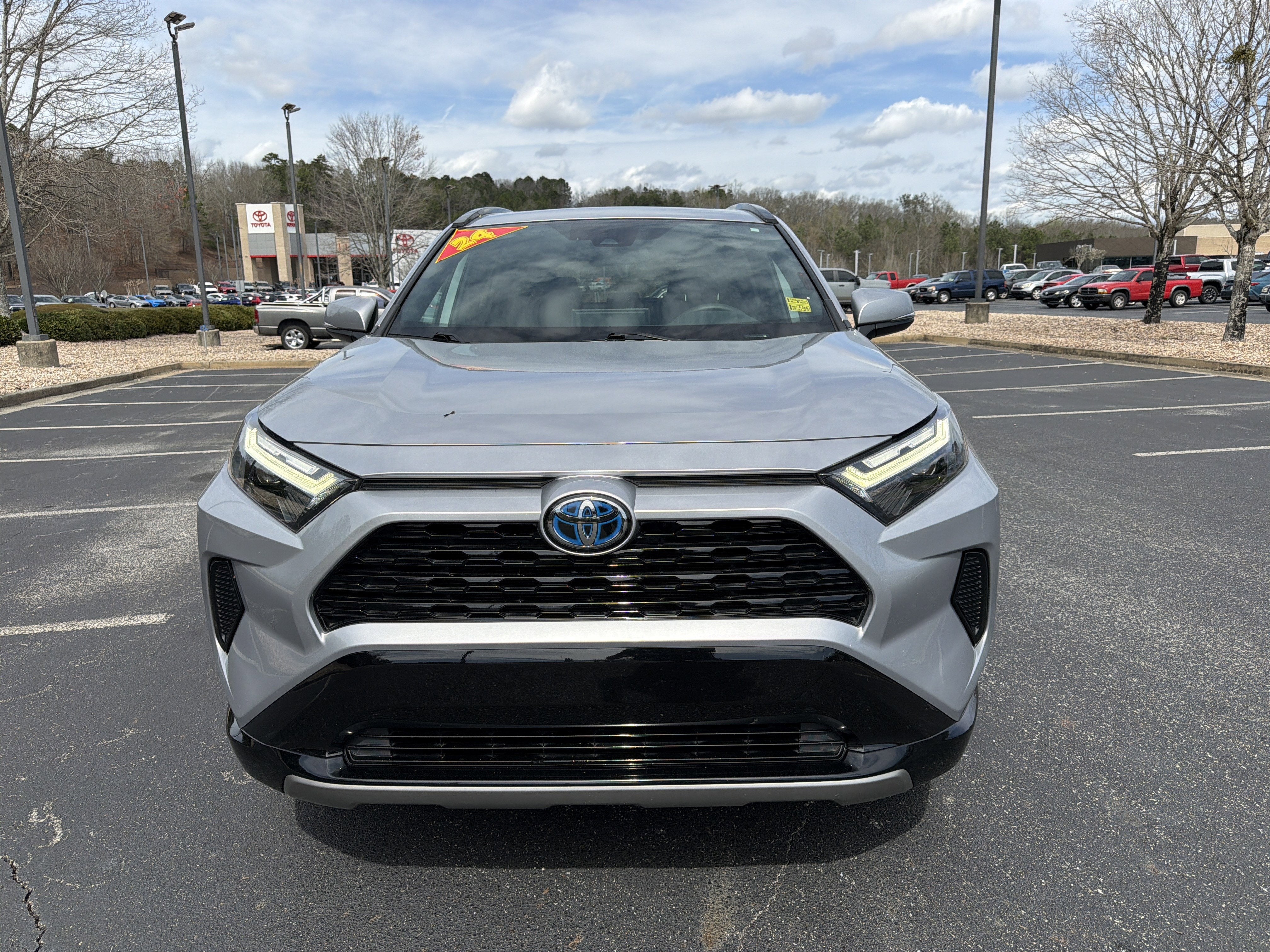 2024 Toyota RAV4 Hybrid SE
