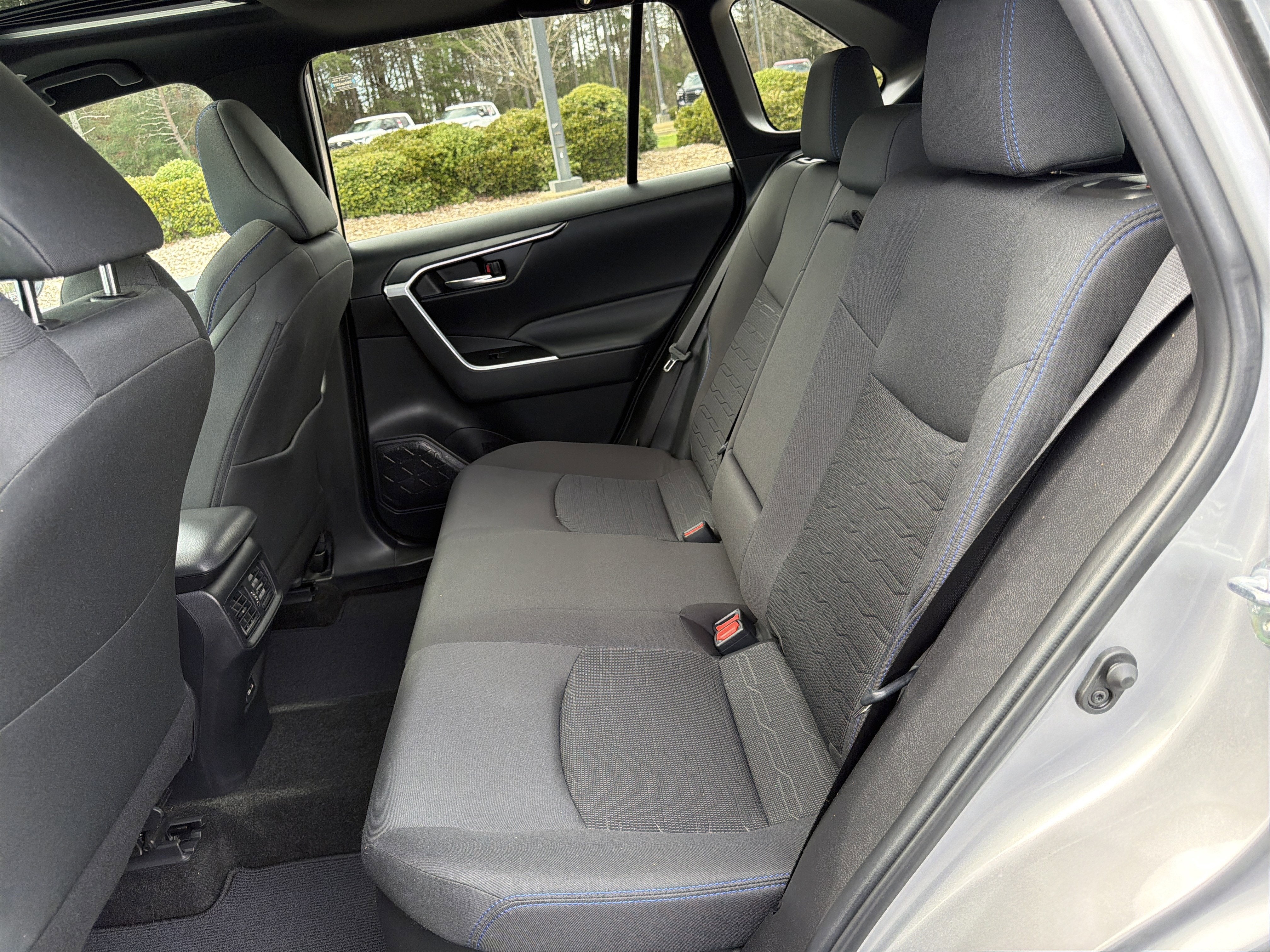 2024 Toyota RAV4 Hybrid SE