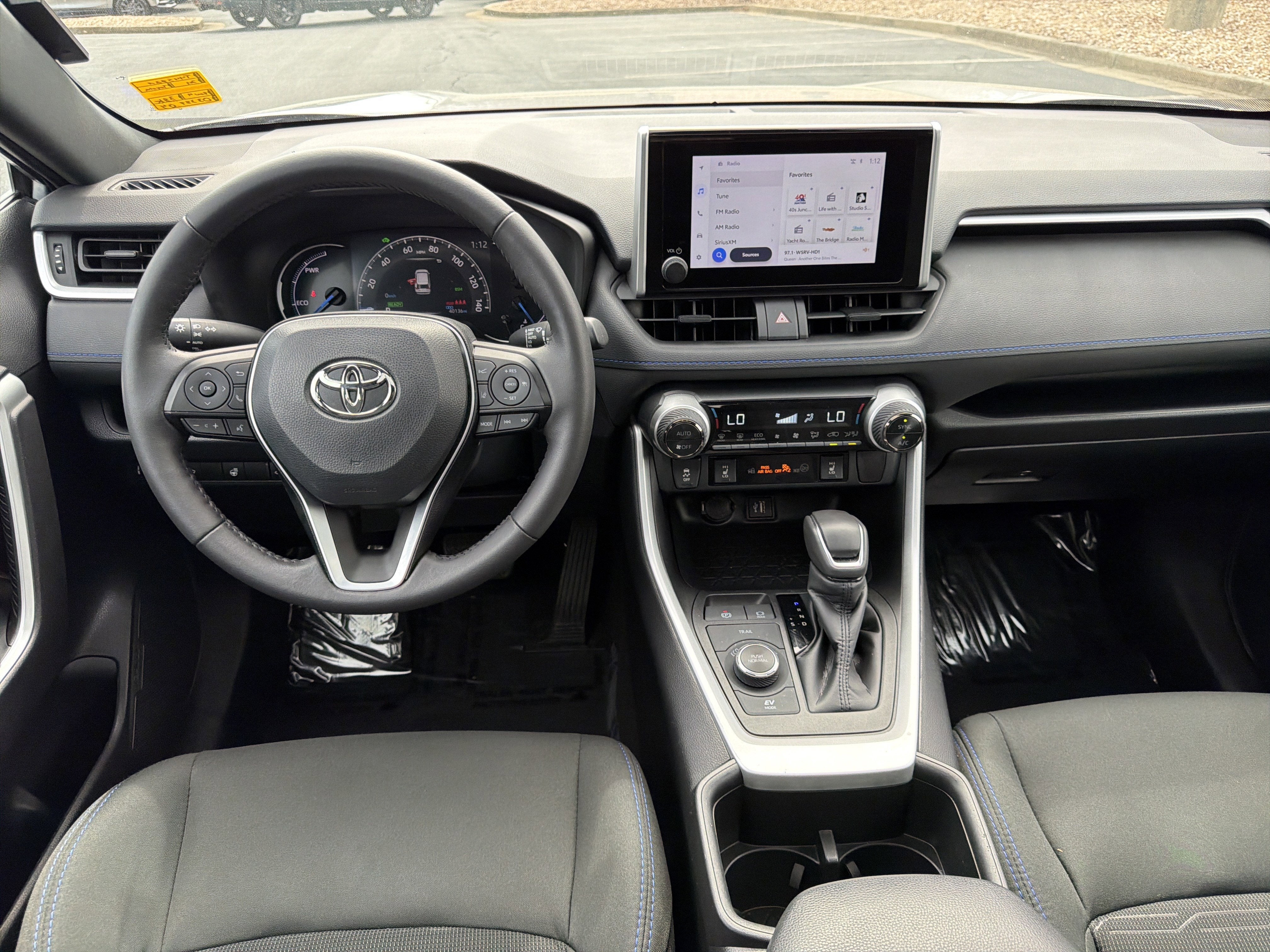 2024 Toyota RAV4 Hybrid SE