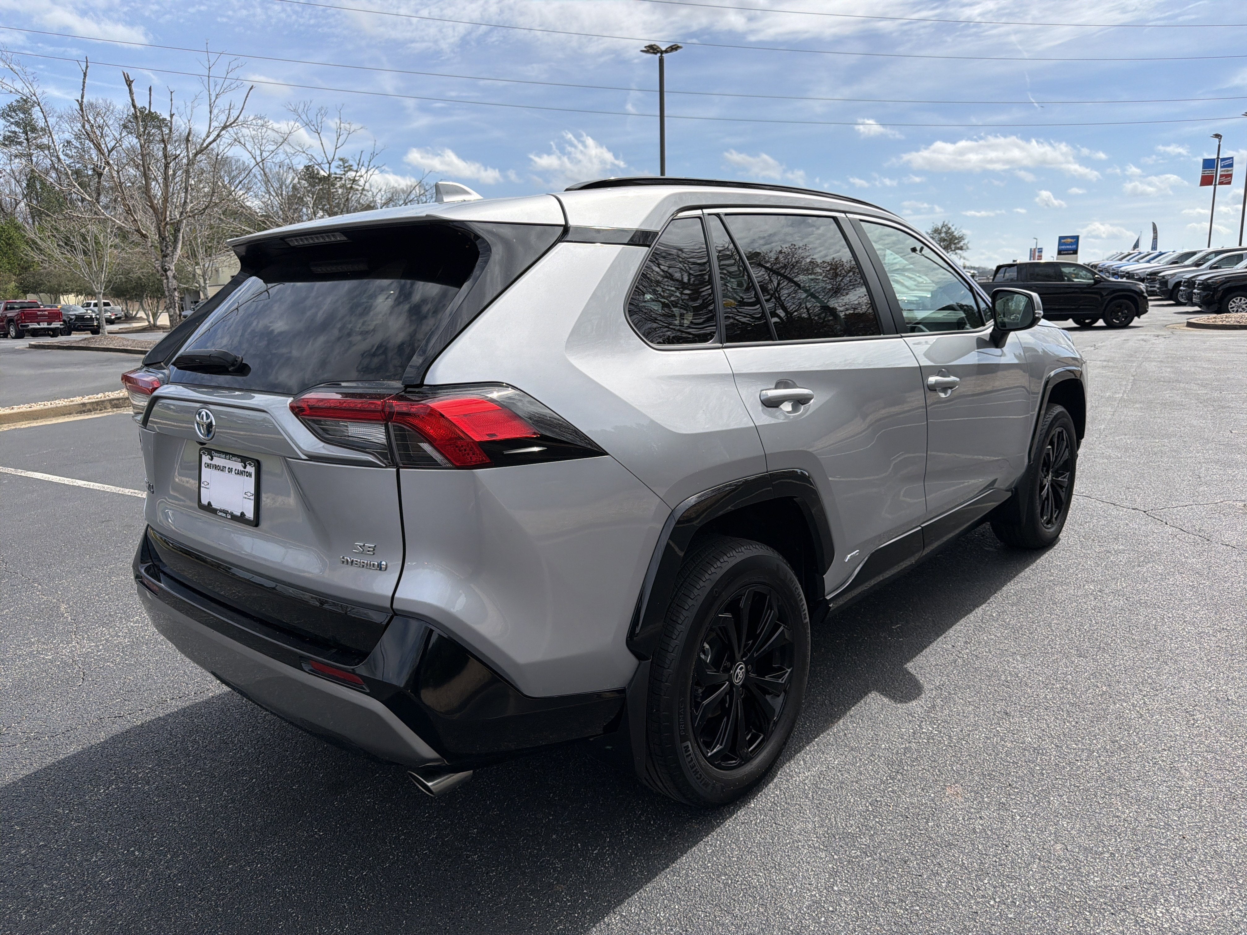 2024 Toyota RAV4 Hybrid SE
