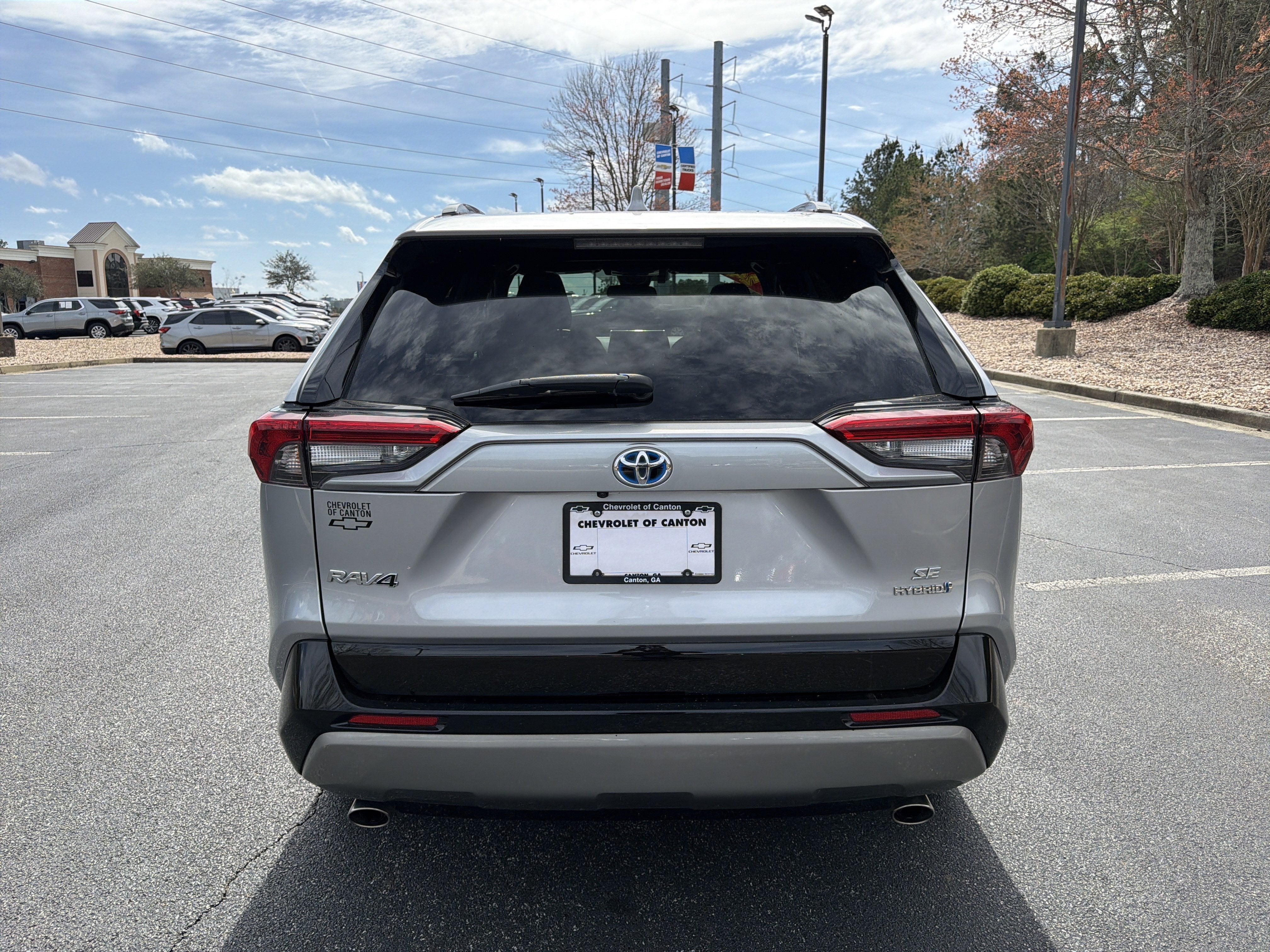 2024 Toyota RAV4 Hybrid SE