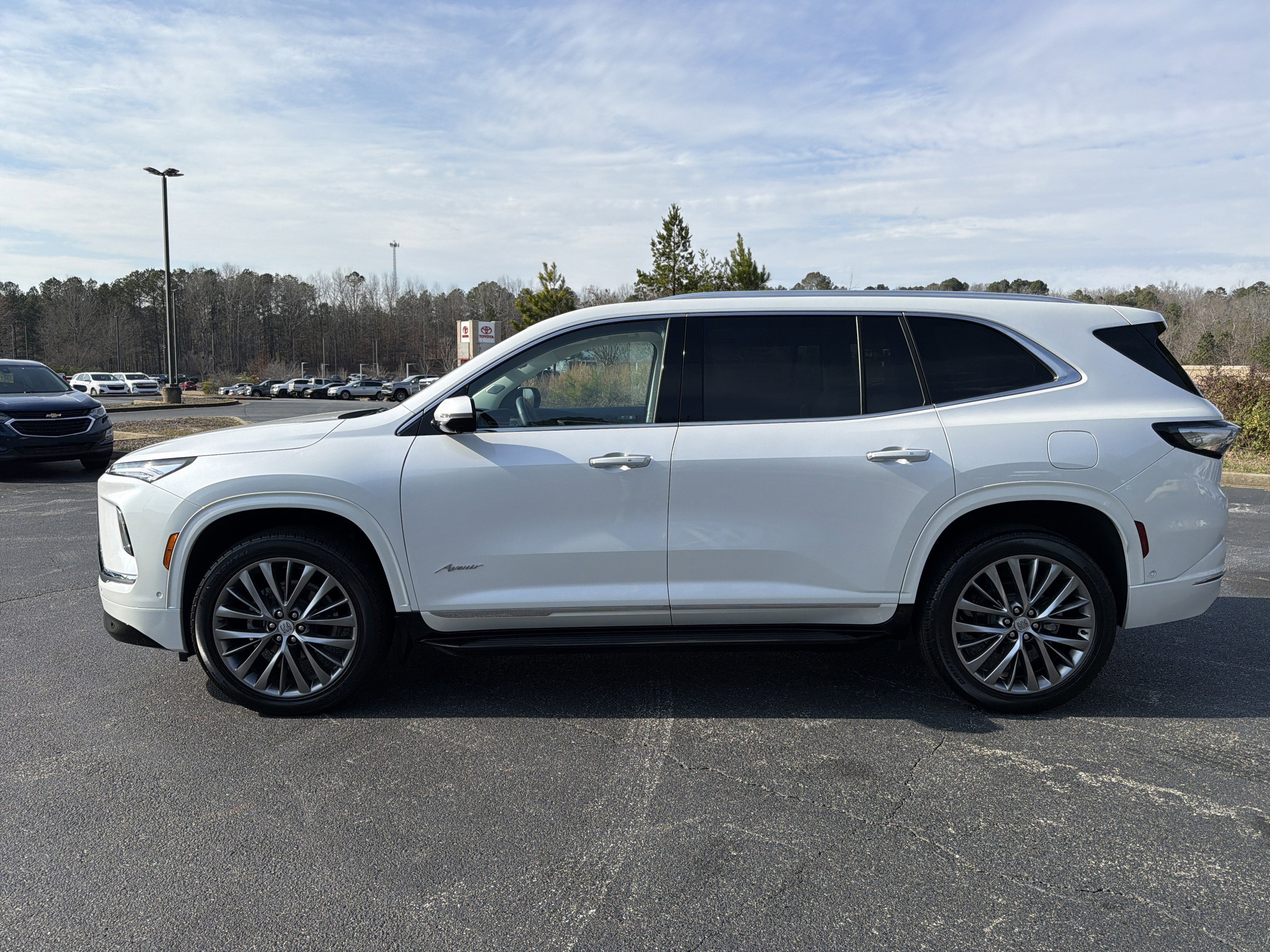 2025 Buick Enclave Avenir