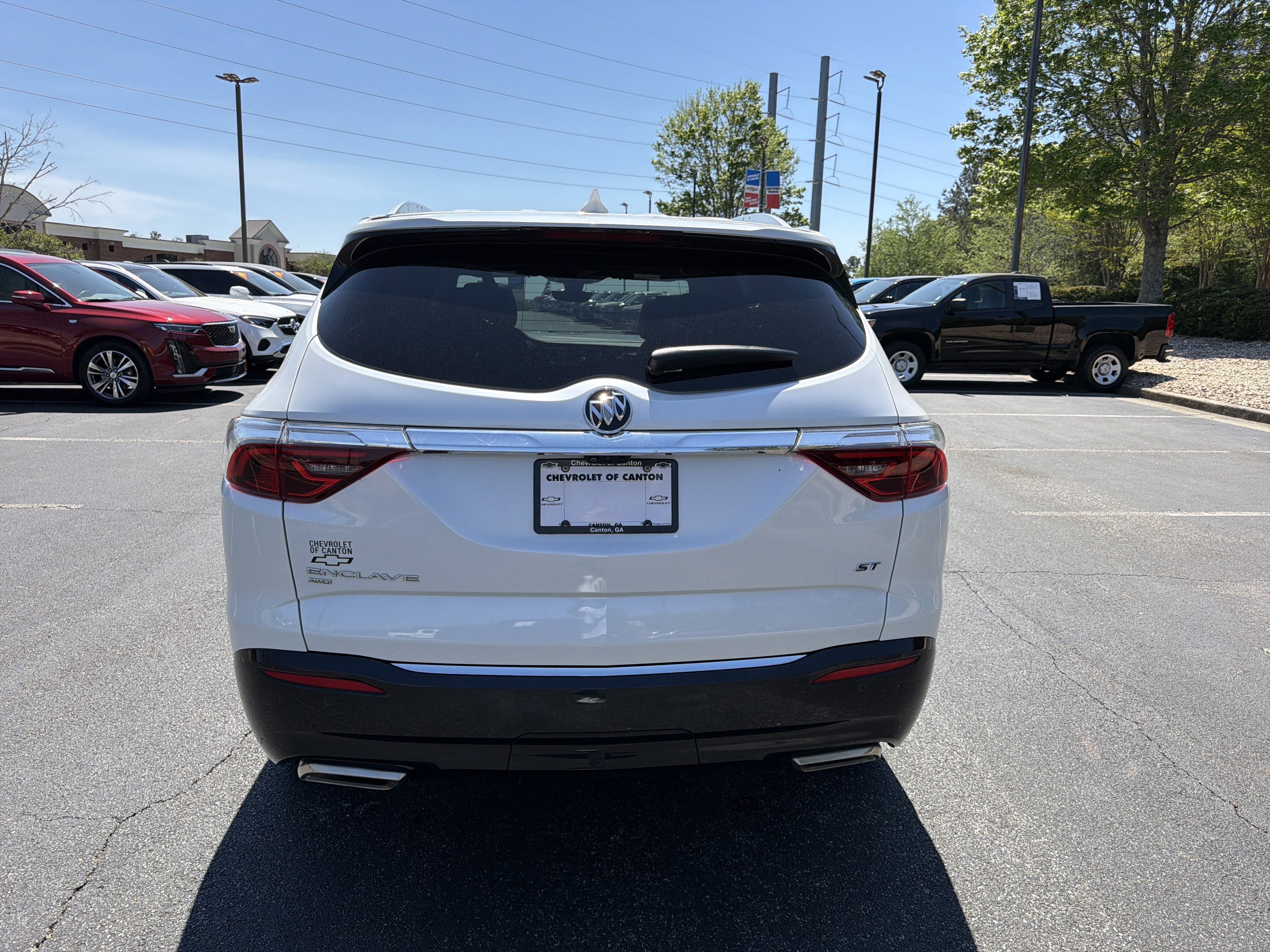 2023 Buick Enclave Essence
