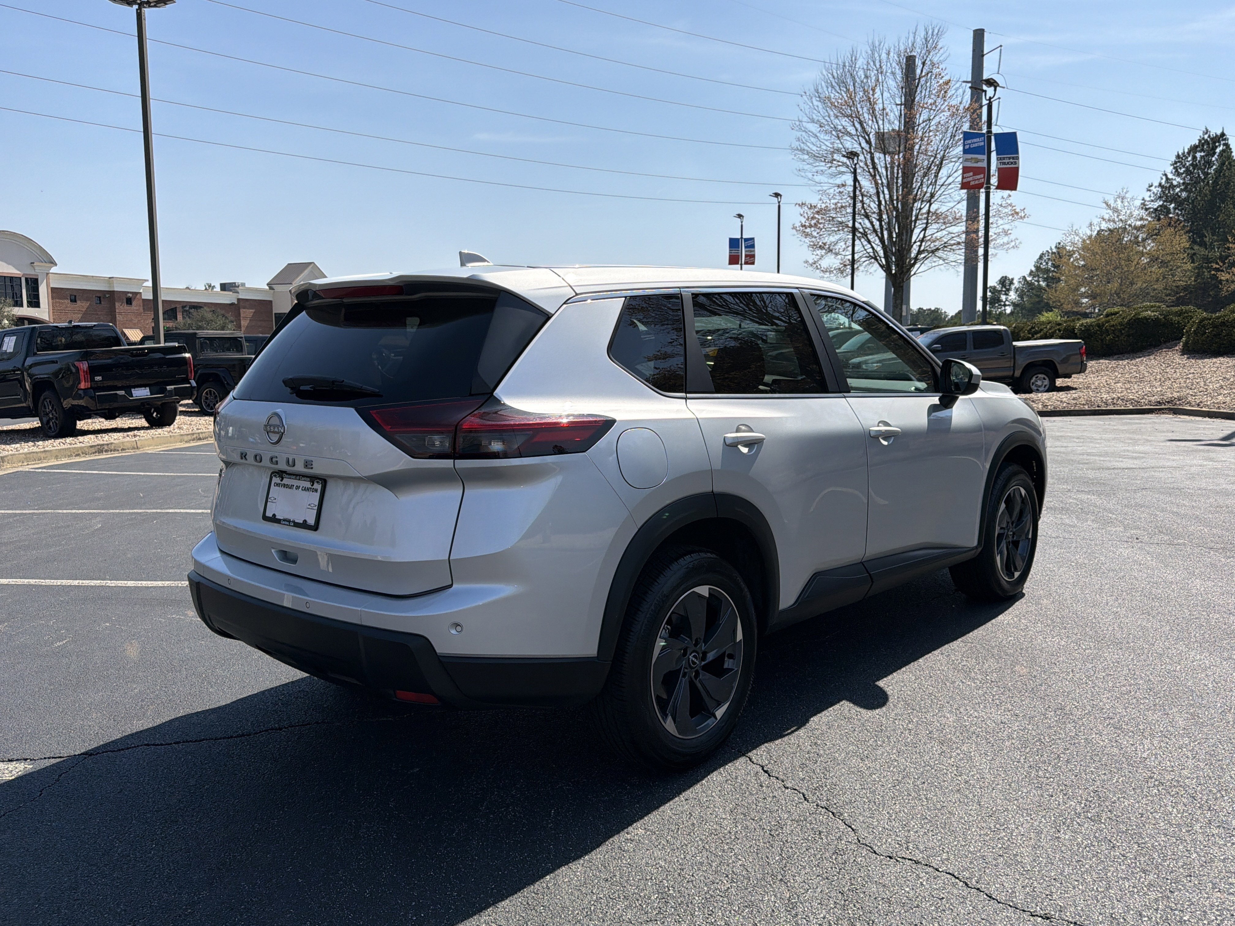 2025 Nissan Rogue SV