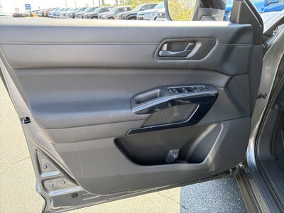 2024 Nissan Pathfinder S
