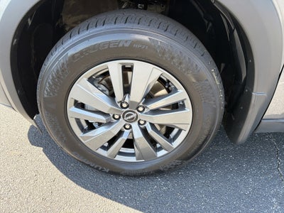 2024 Nissan Pathfinder S