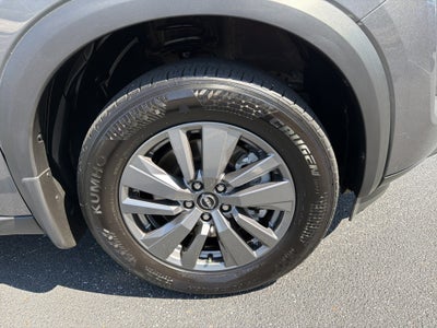 2024 Nissan Pathfinder S